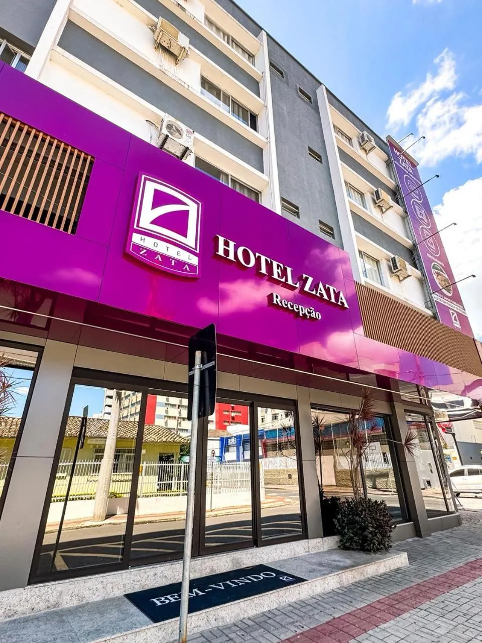 Hotel Zata e Flats