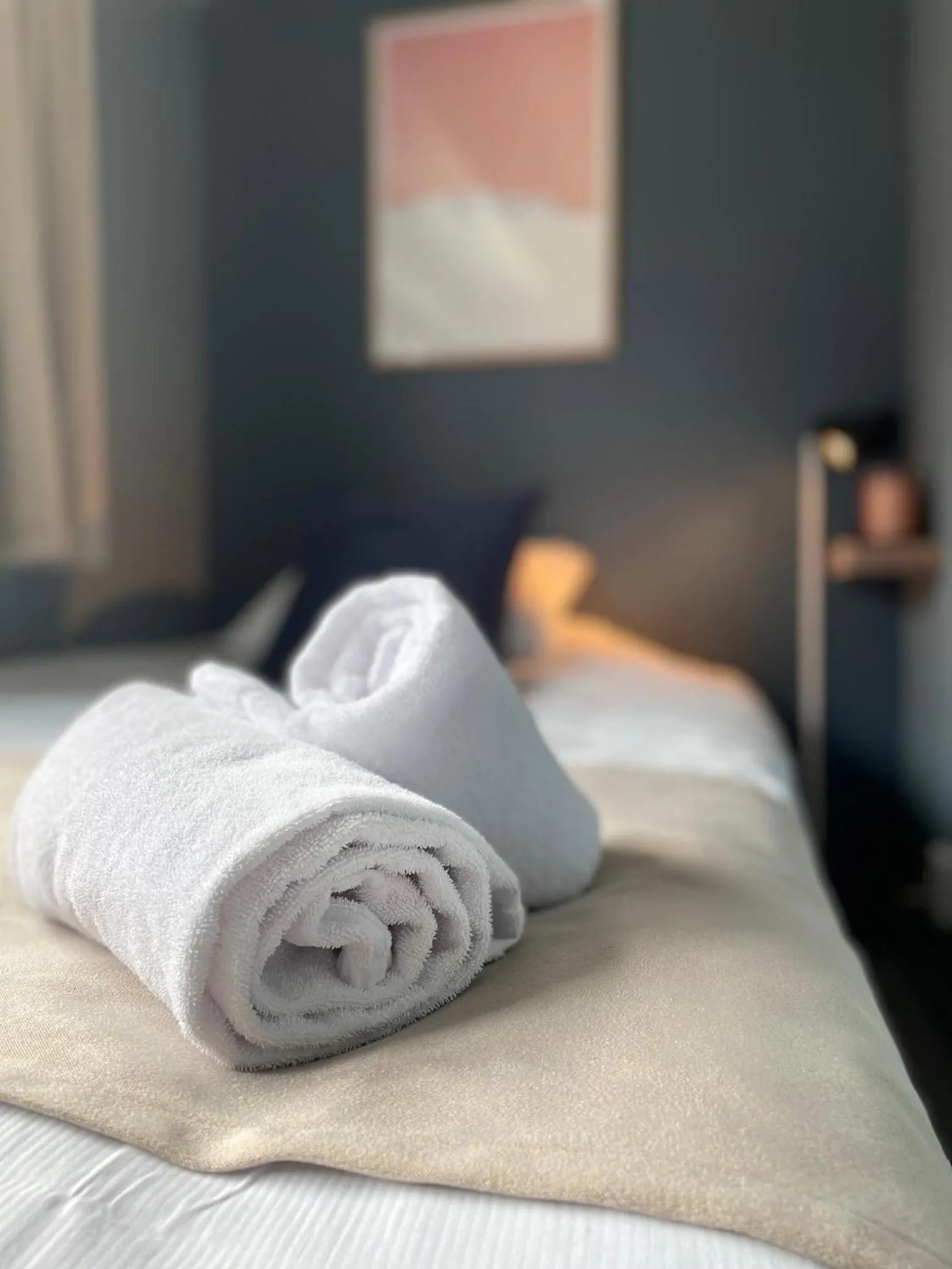 towels, Bed in Emma Gjestehus