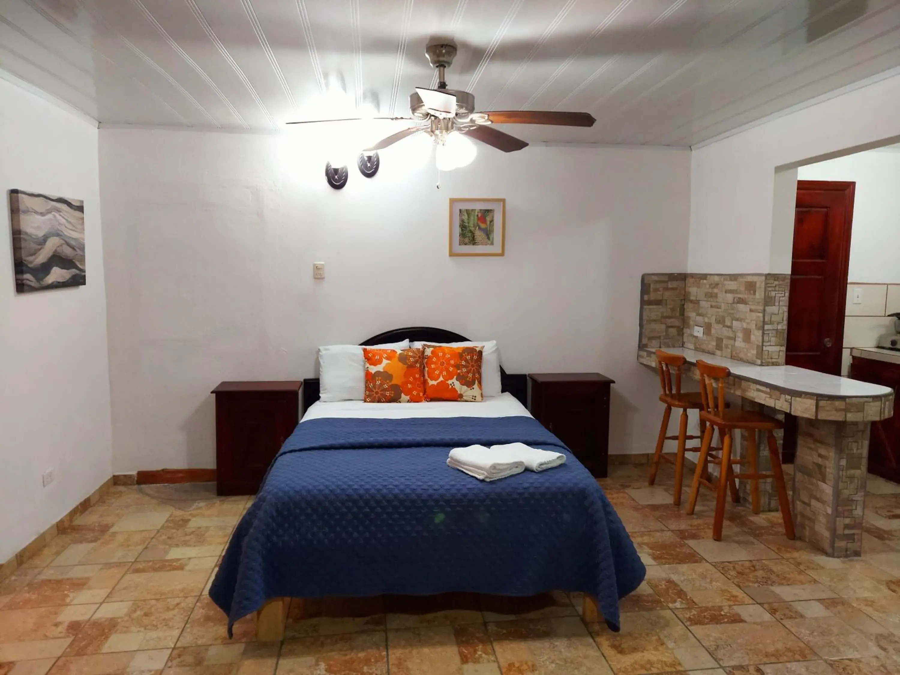 One-Bedroom Apartment in Loma Tranquila One-Bedroom Apartment in Loma Tranquila