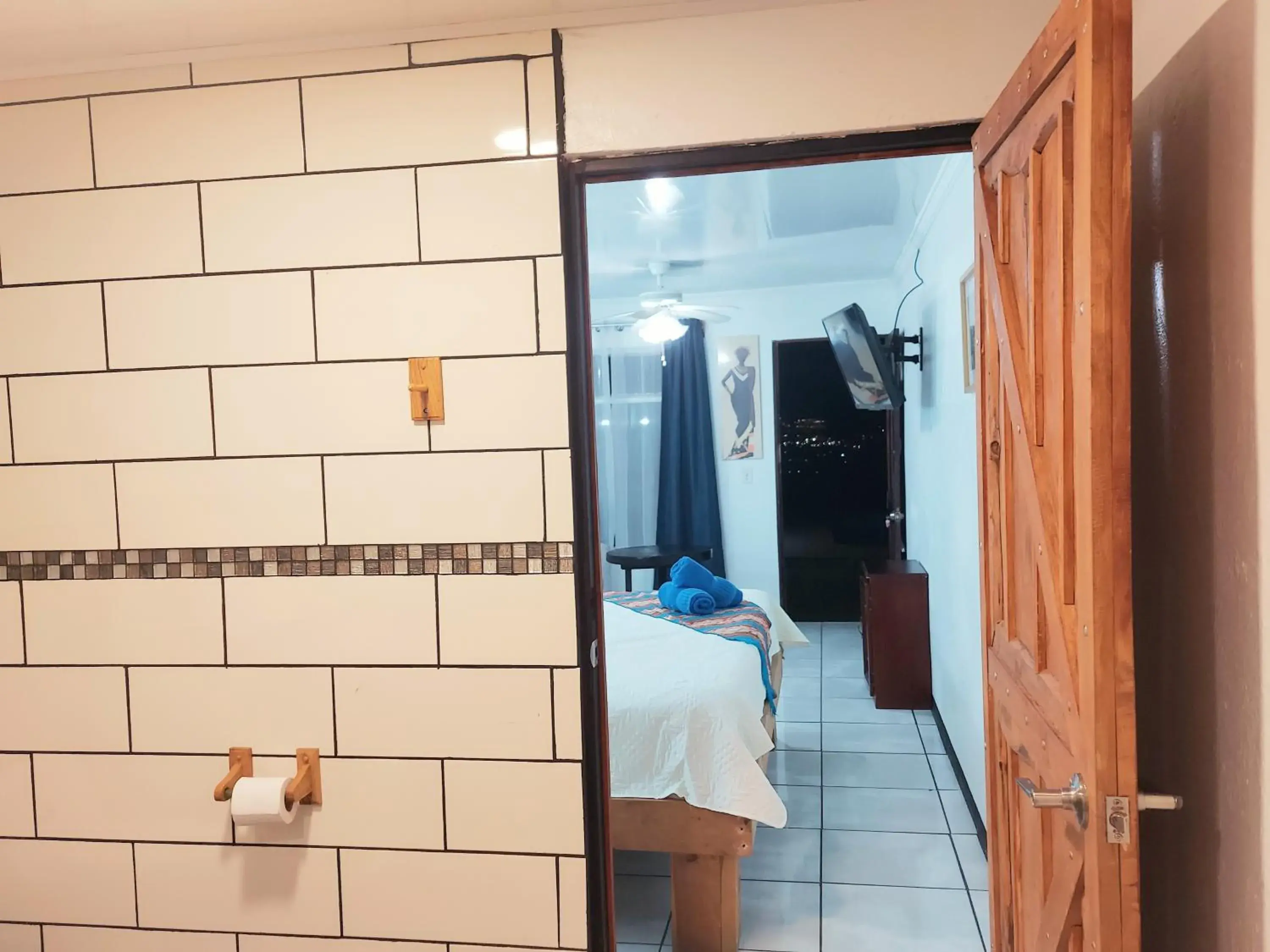 Budget Double Room in Loma Tranquila Budget Double Room in Loma Tranquila
