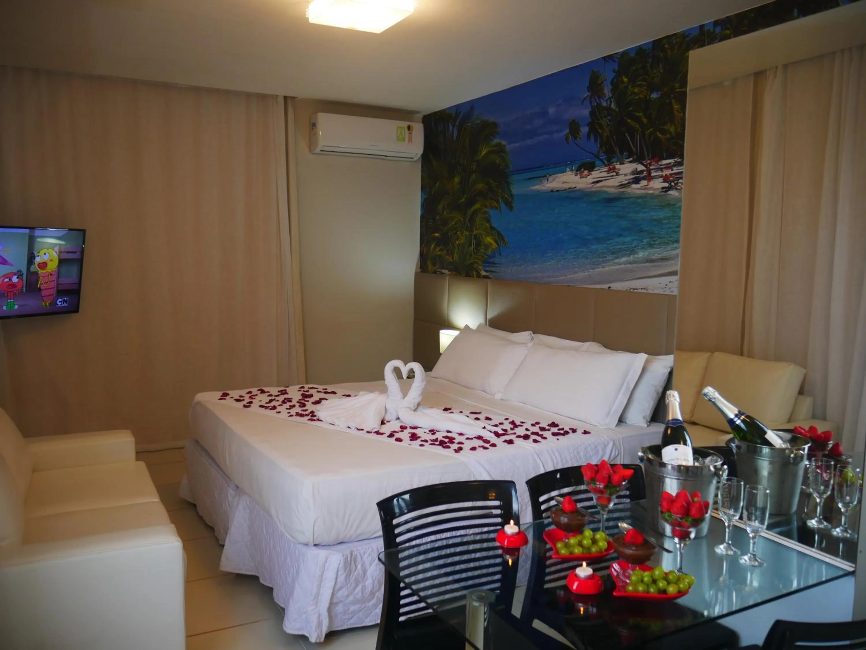 Photo of the whole room, Bed in Pousada Marie Claire Flats