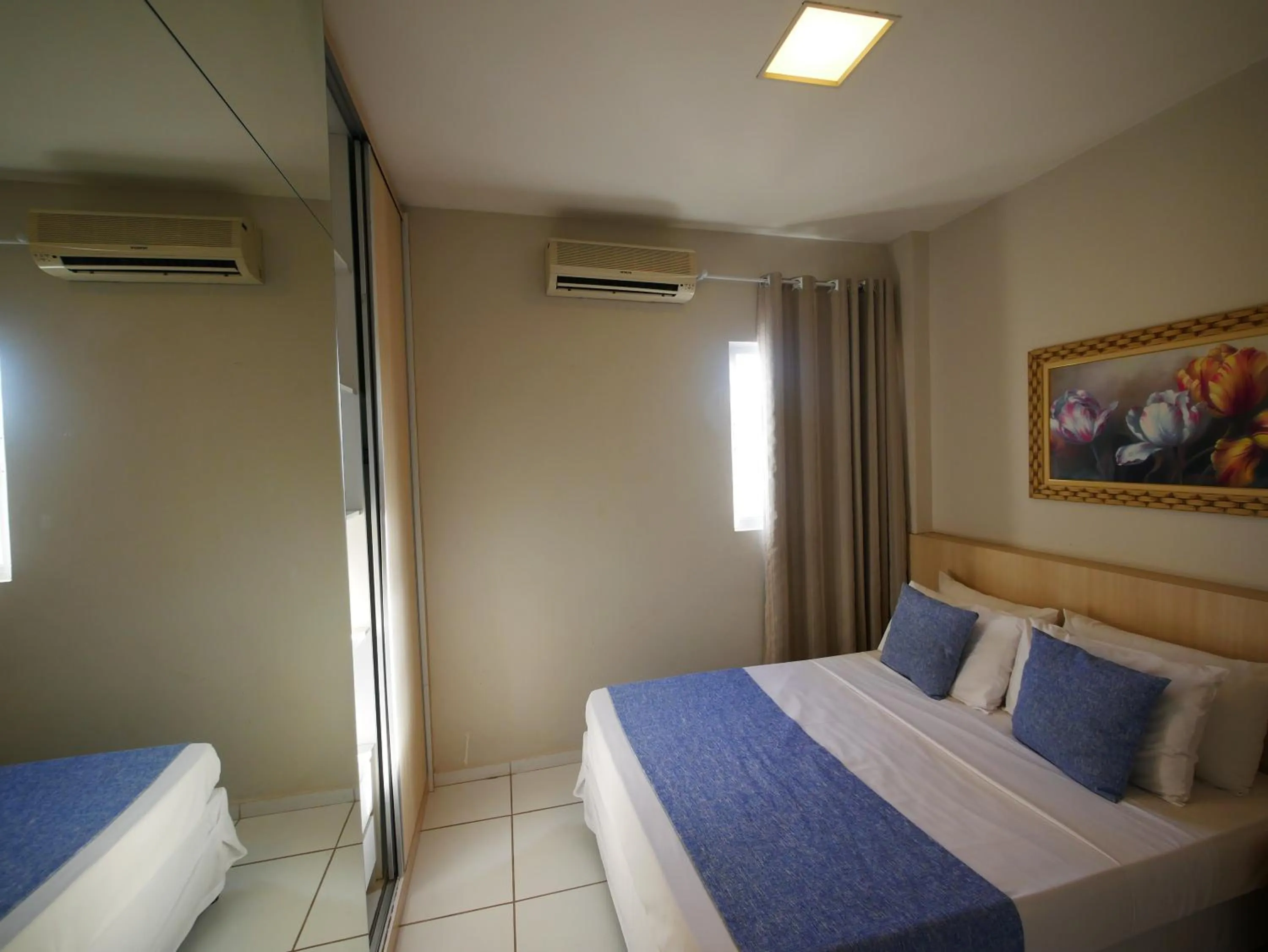 Photo of the whole room, Bed in Pousada Marie Claire Flats