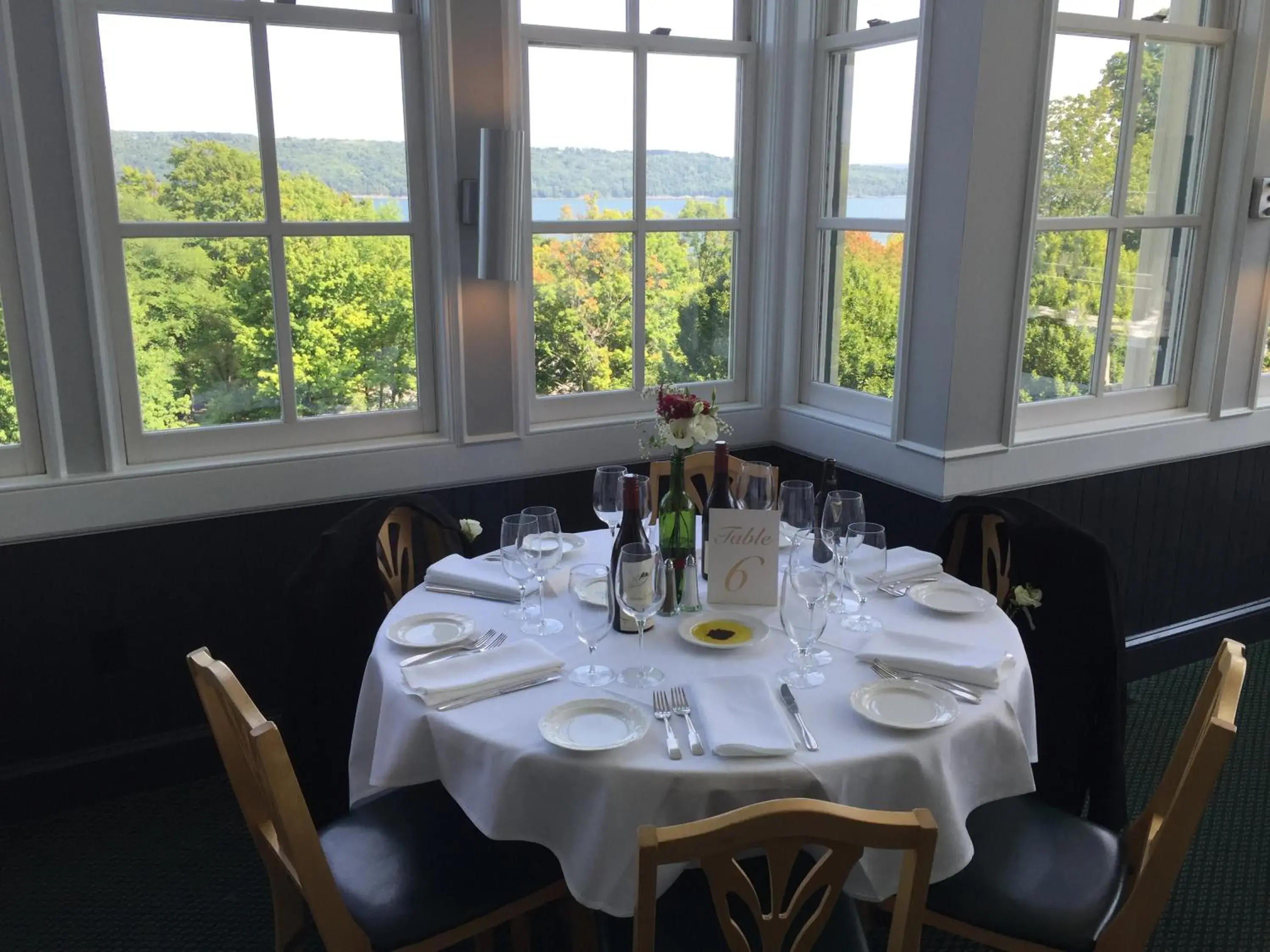 Restaurant/places to eat in Inn at Taughannock Falls Restaurant/places to eat in Inn at Taughannock Falls