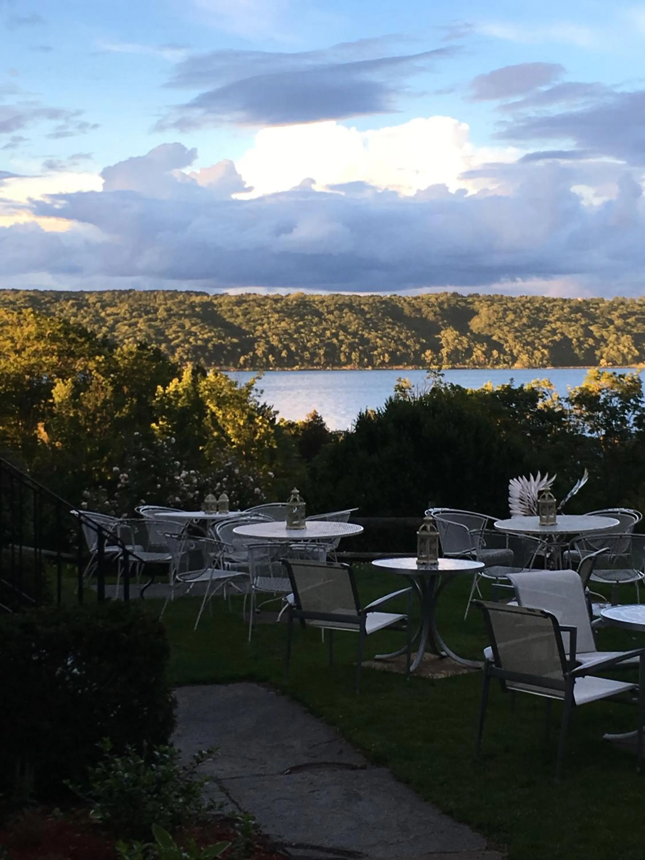 Patio in Inn at Taughannock Falls