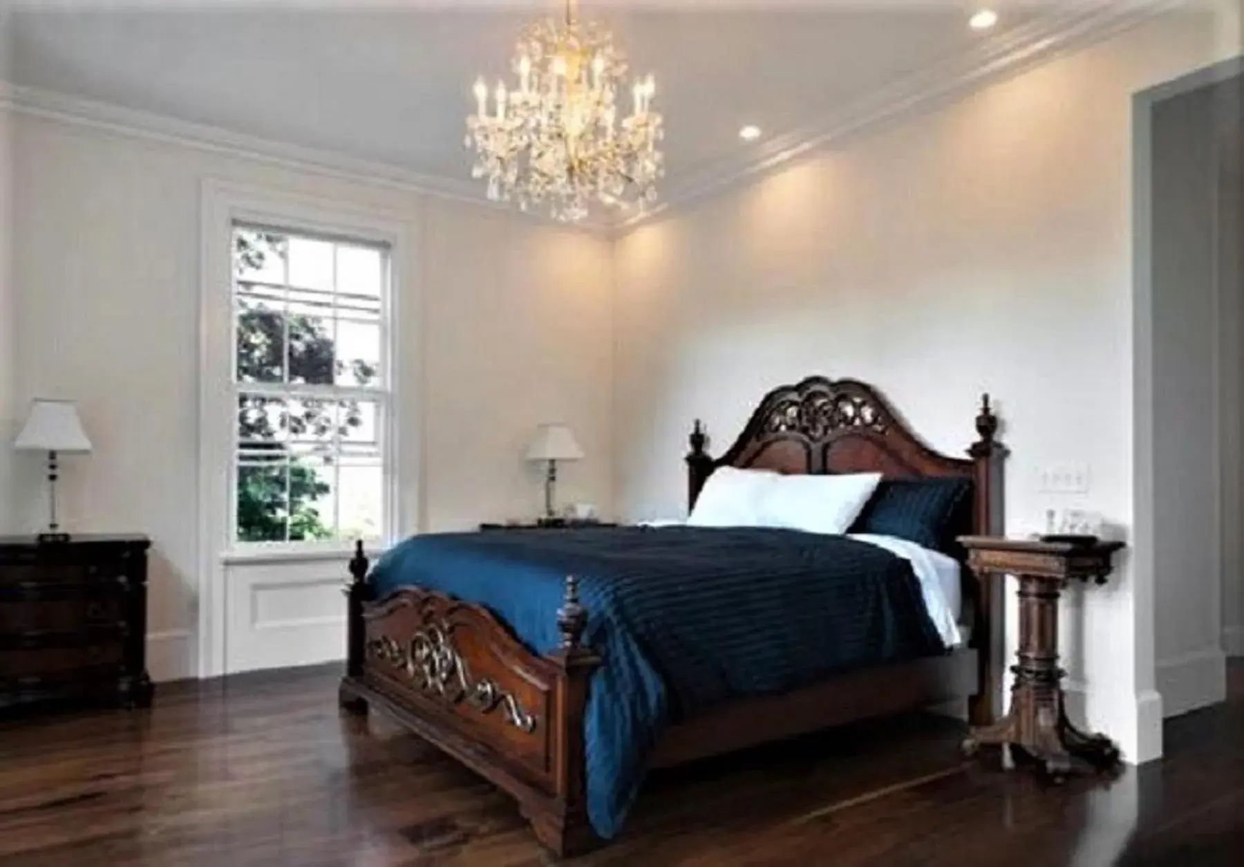 Bed in Inn at Taughannock Falls Bed in Inn at Taughannock Falls