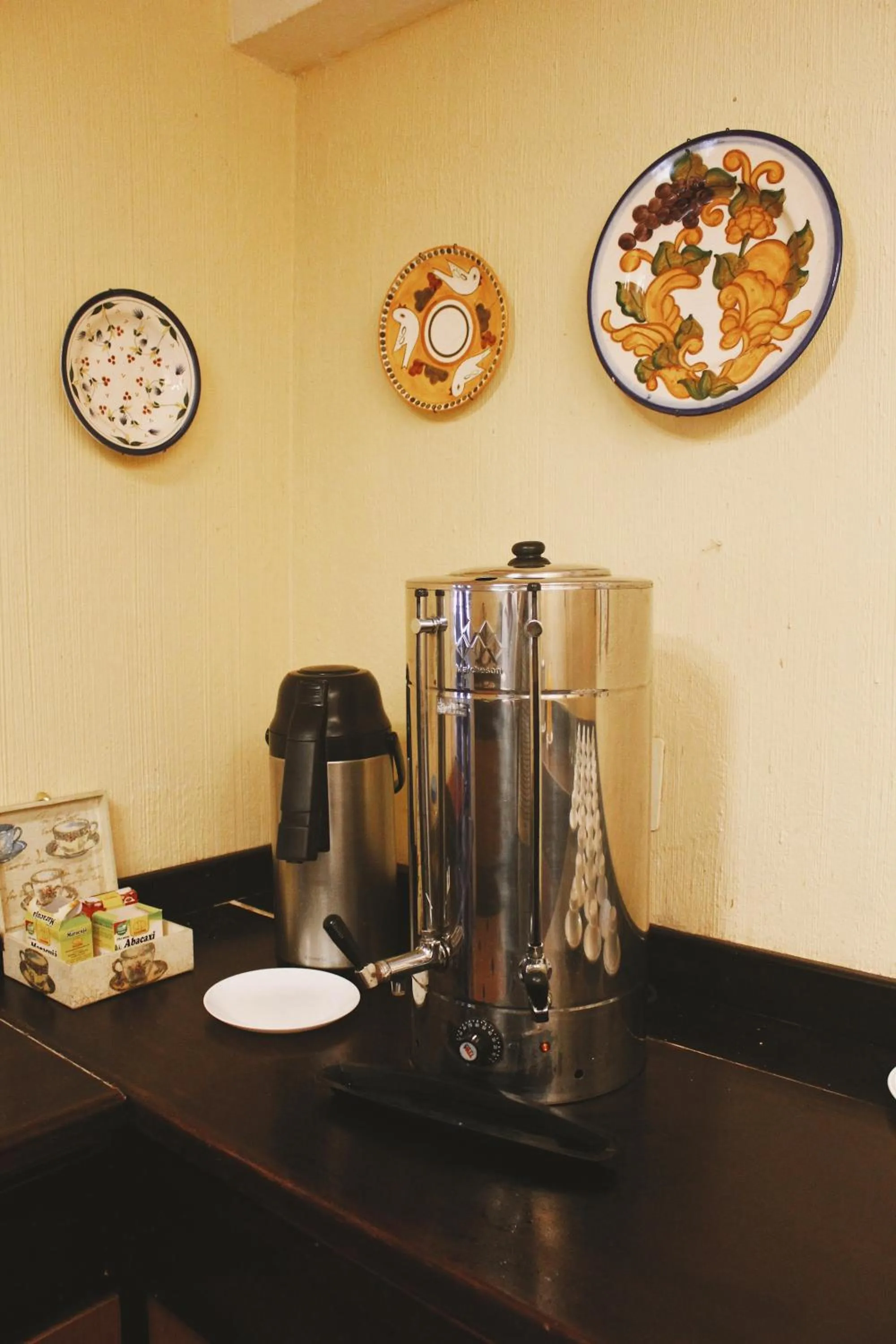 Coffee/tea facilities in Hotel Pousada Del Rey
