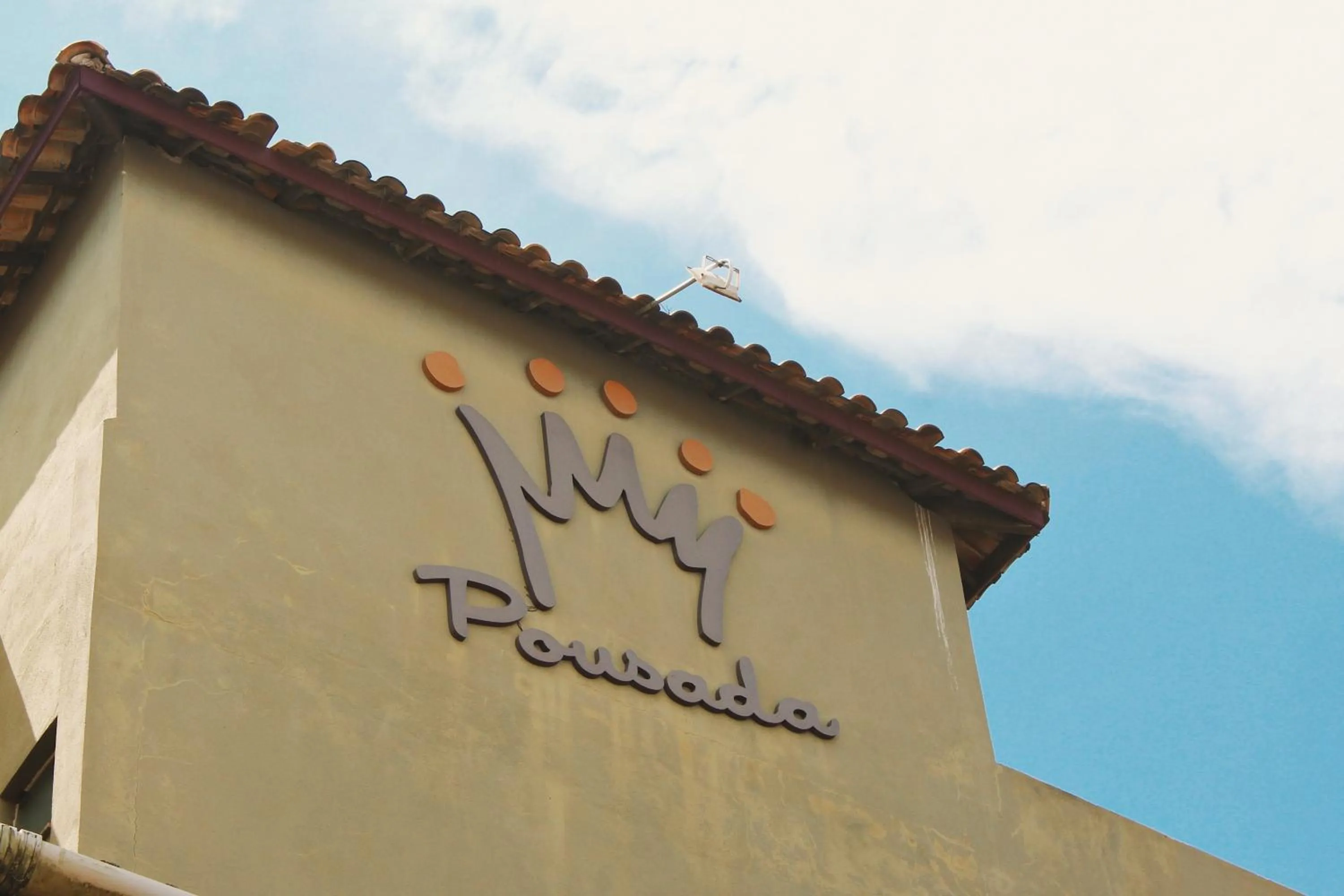 Property building in Hotel Pousada Del Rey