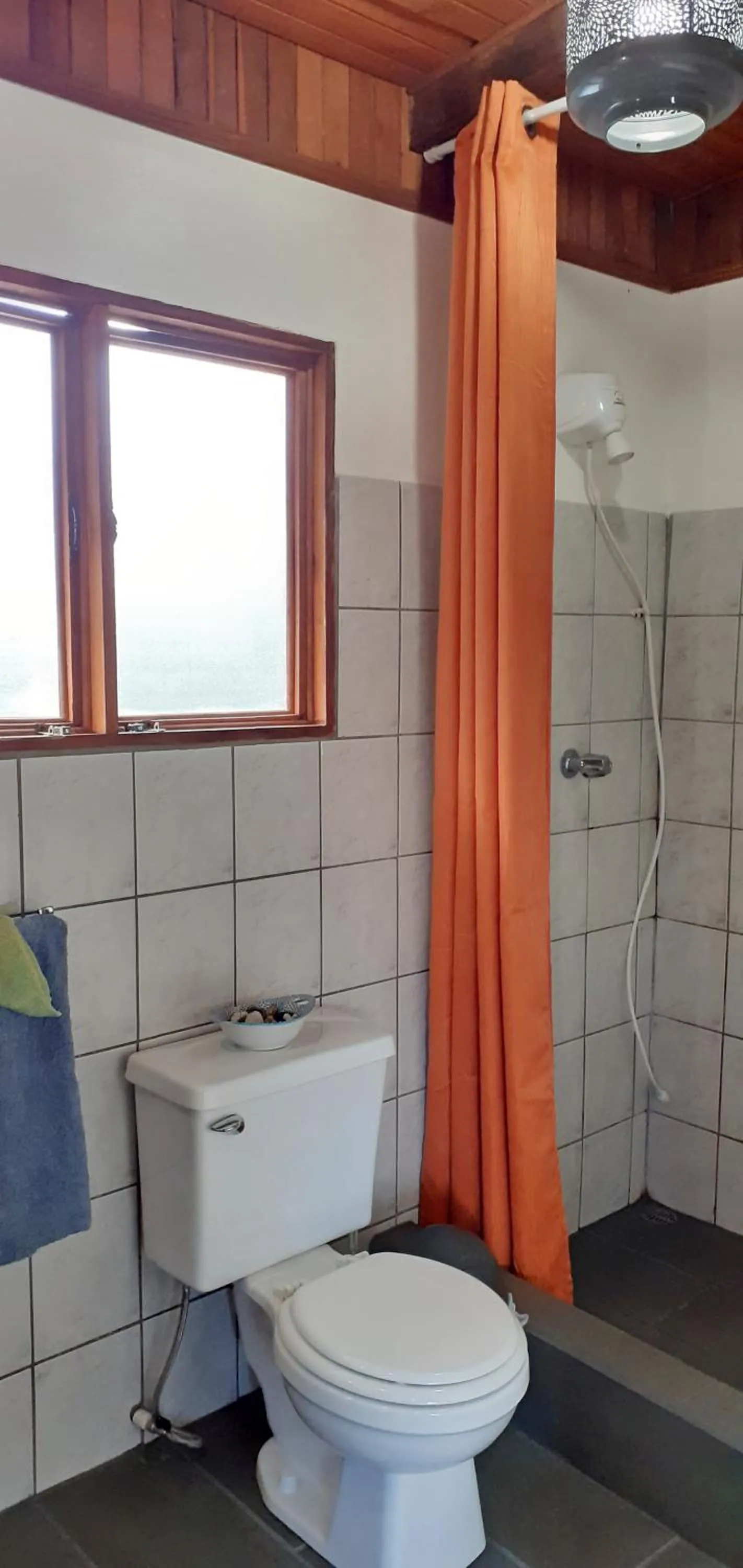 Bathroom in Montaña Linda Guest House Orosi