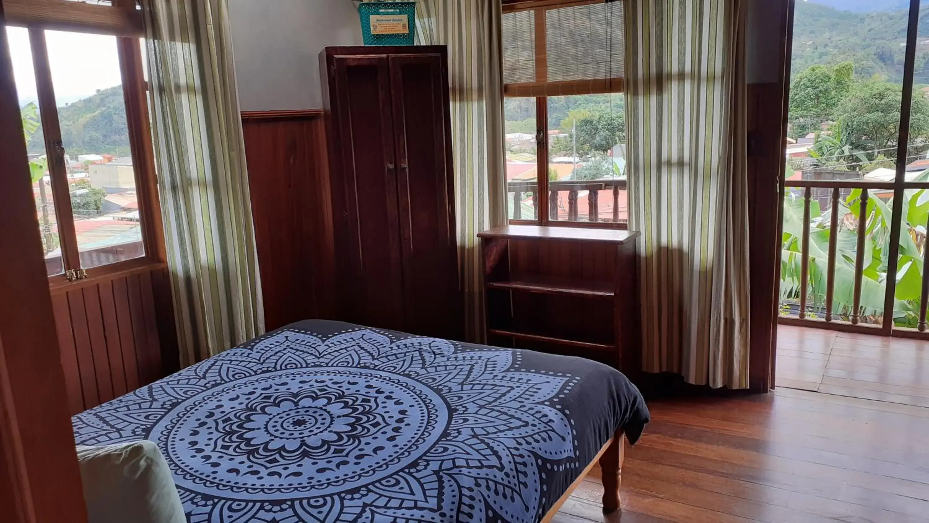 Double Room with Private Bathroom in Montaña Linda Guest House Orosi Double Room with Private Bathroom in Montaña Linda Guest House Orosi