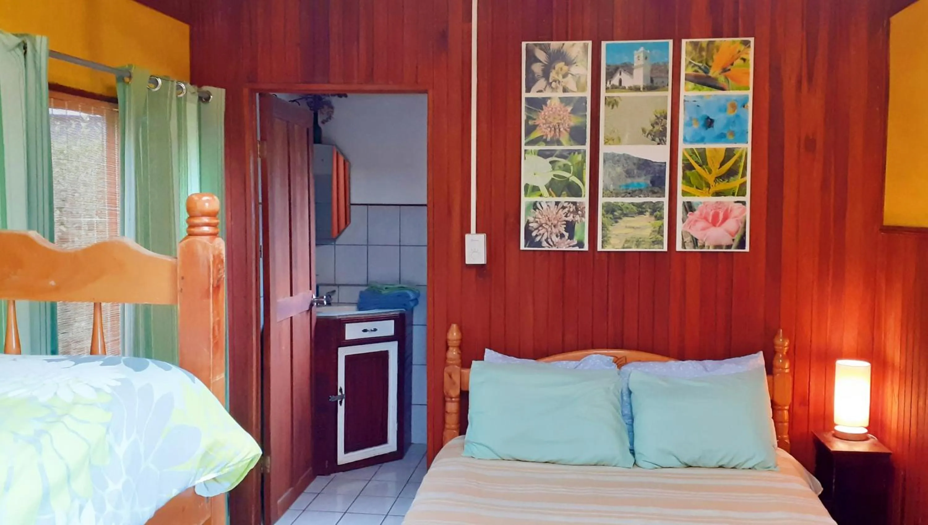 Bed in Montaña Linda Guest House Orosi