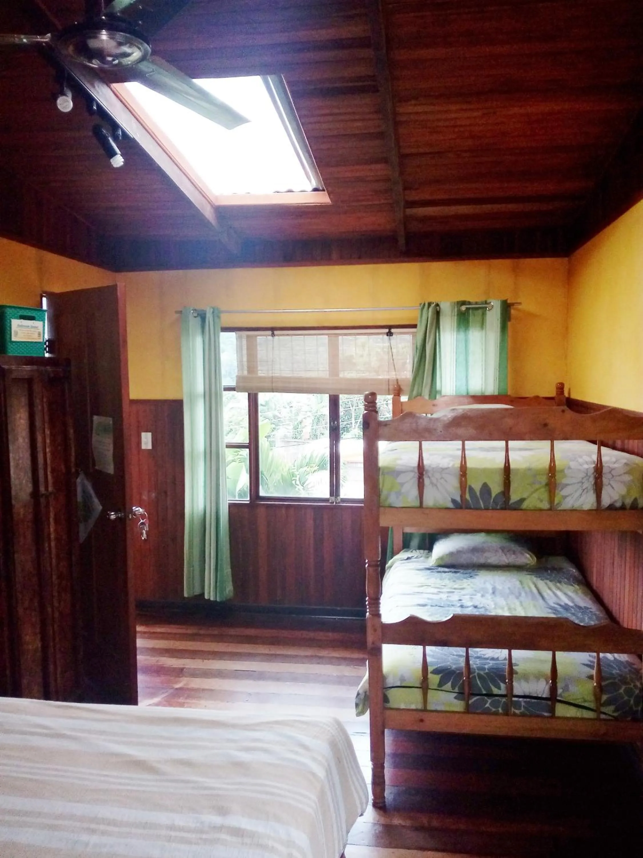 Bed in Montaña Linda Guest House Orosi