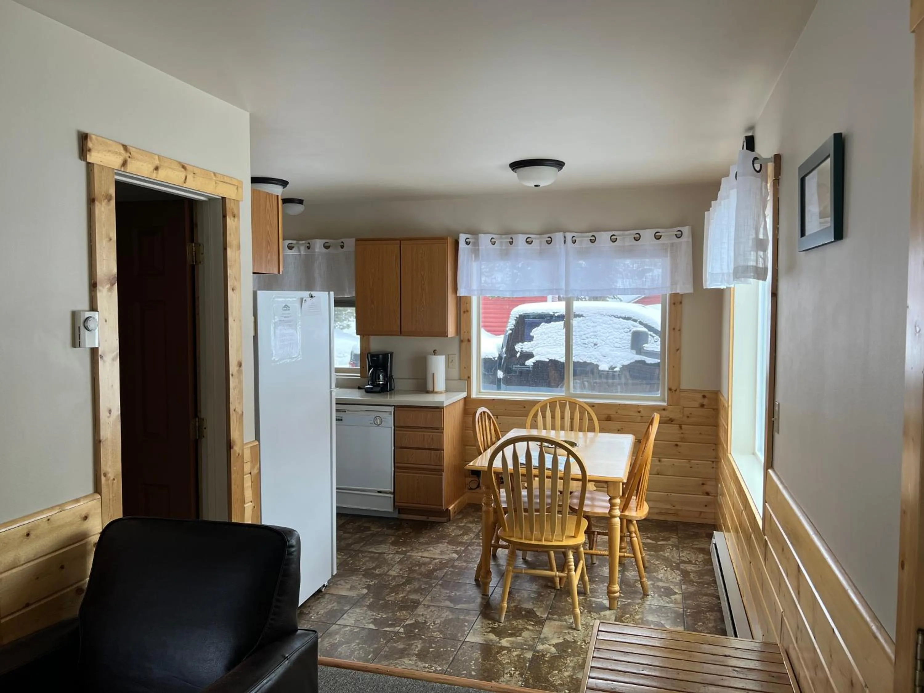 Kitchen or kitchenette in Faithful Street Inn