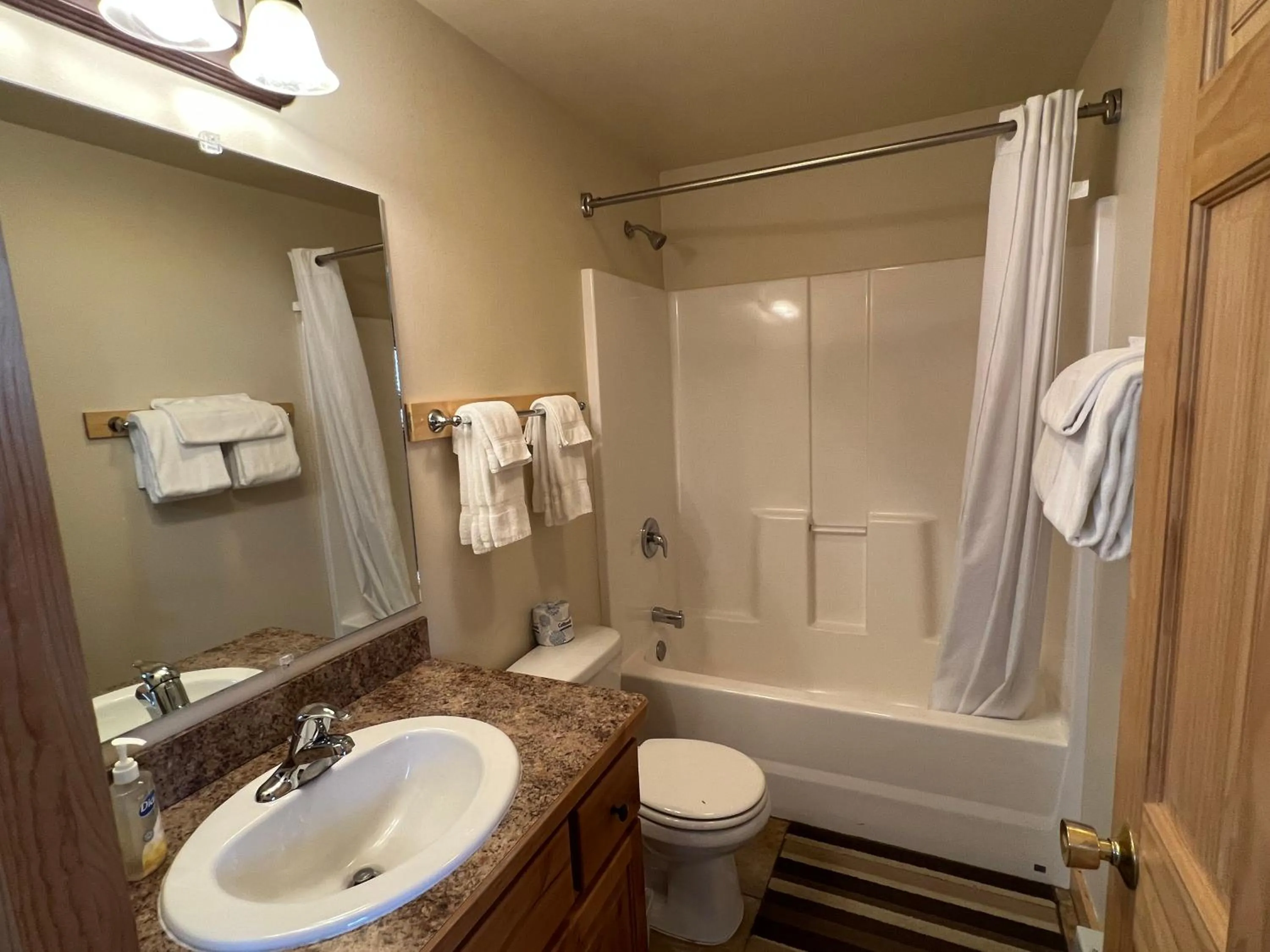 Shower in Faithful Street Inn