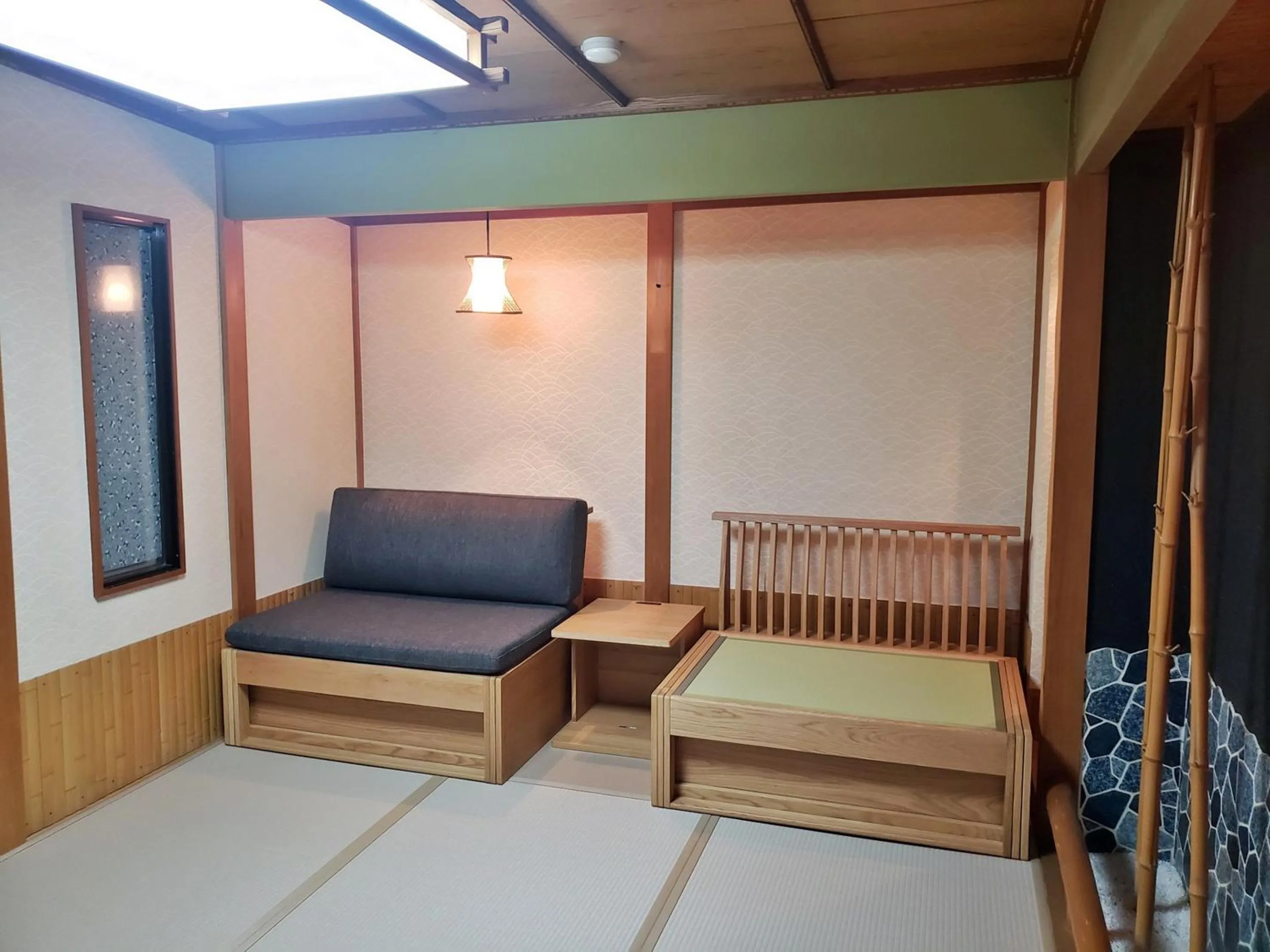 Photo of the whole room in Shiroyama Ryokan