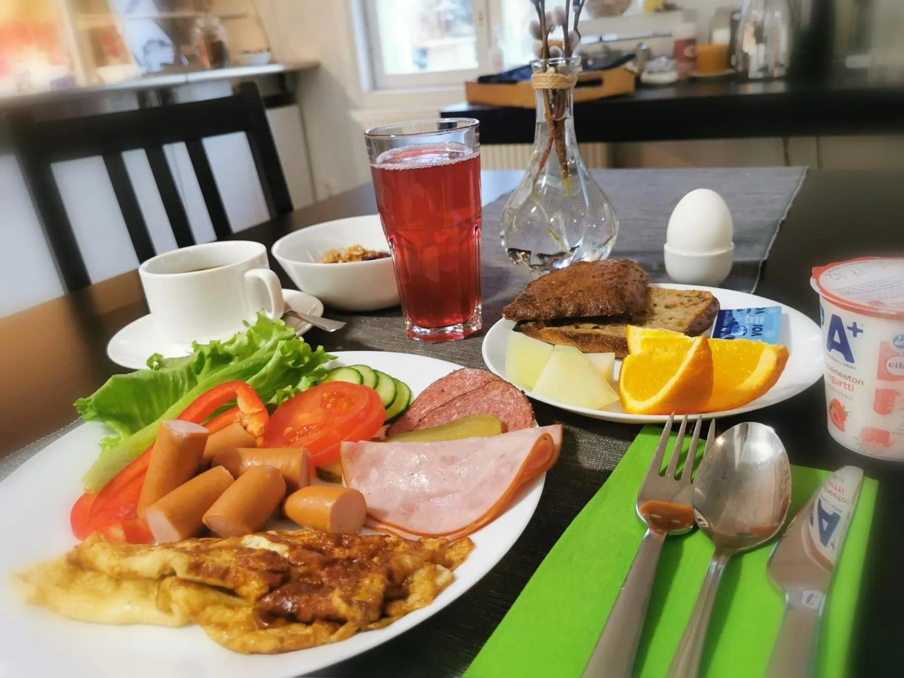 Breakfast in Joensuun Tilan Päärakennus