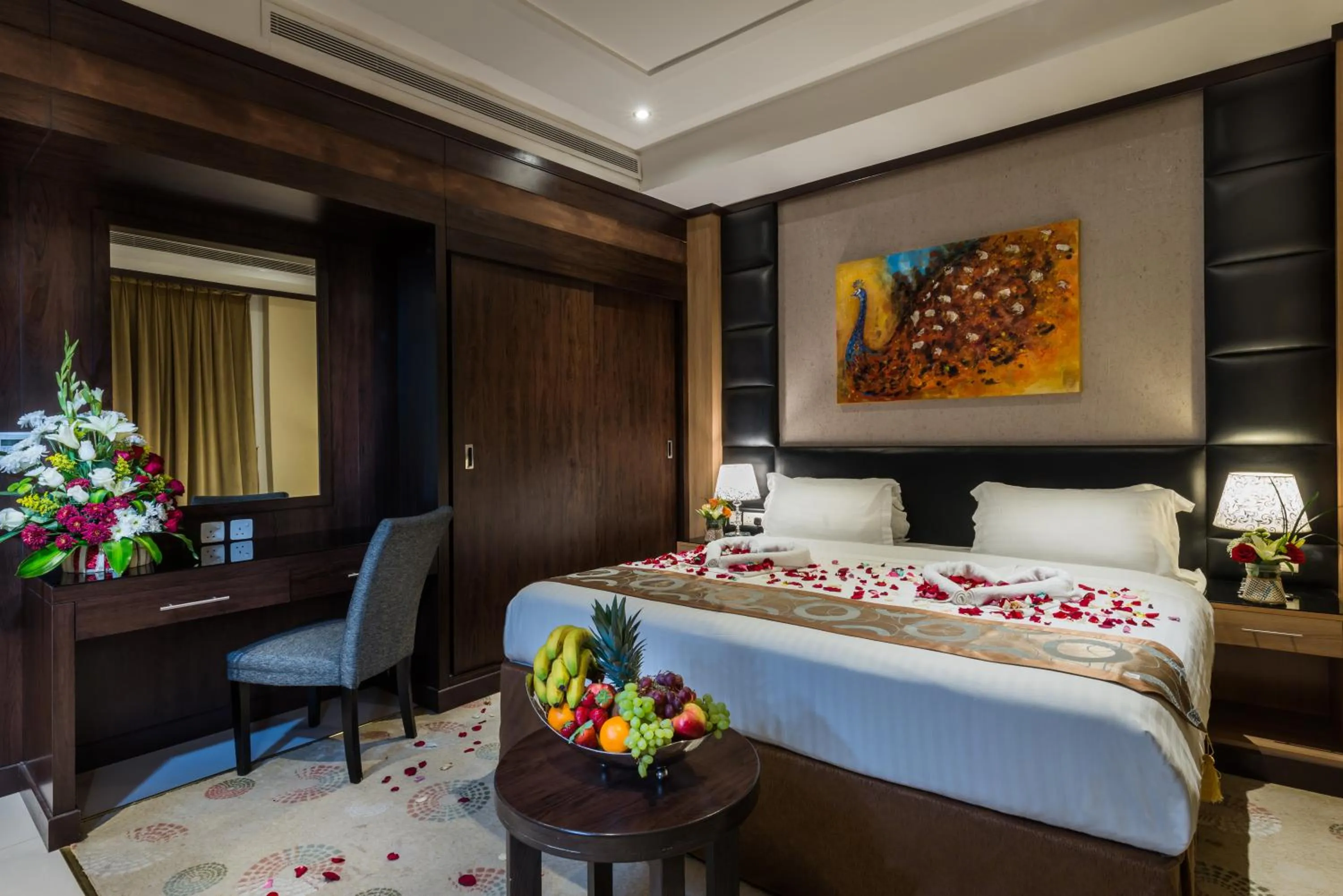 Bed in Mayan for service apartments