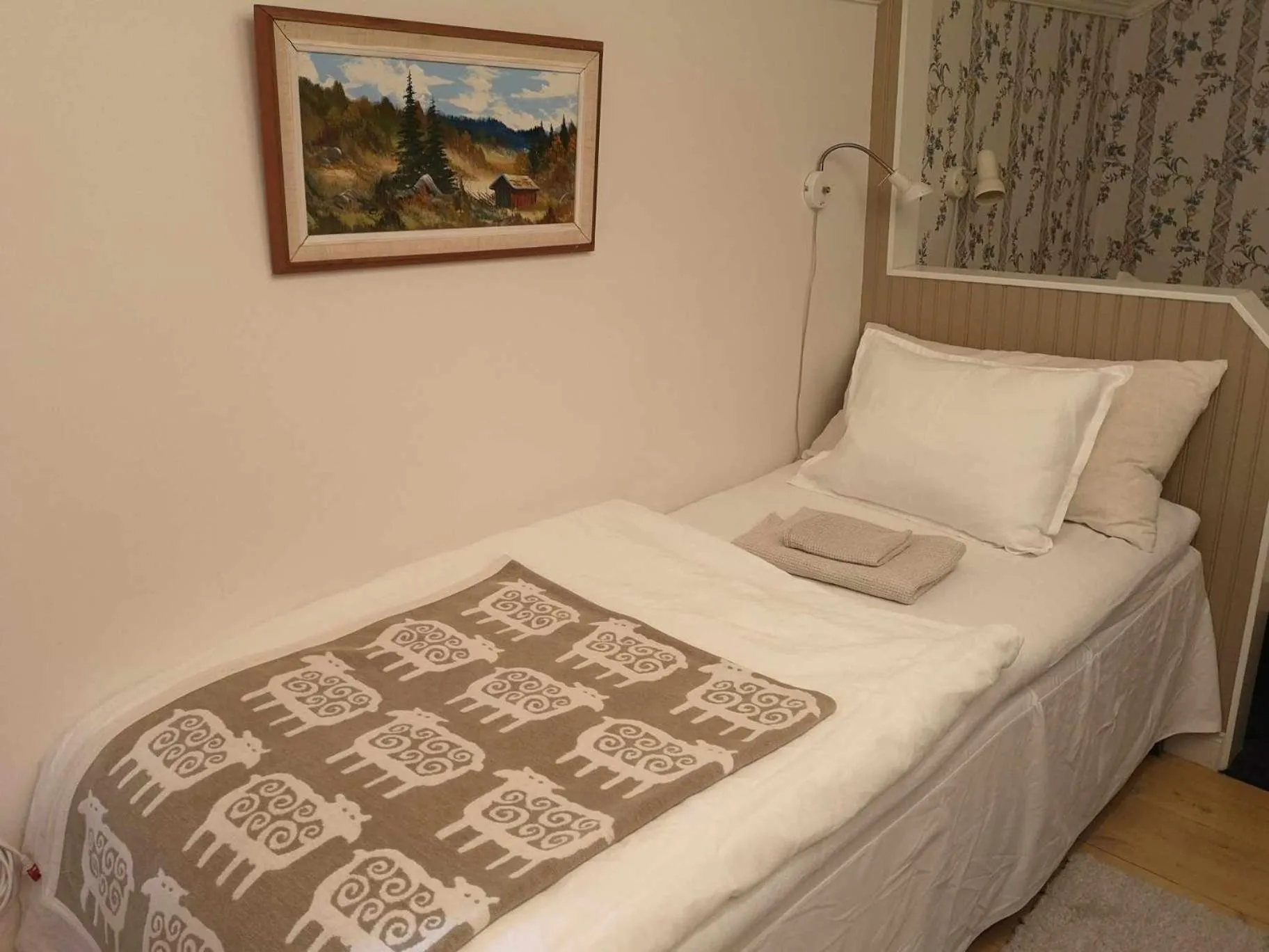 Bed in Kopparstugans Bed & Breakfast