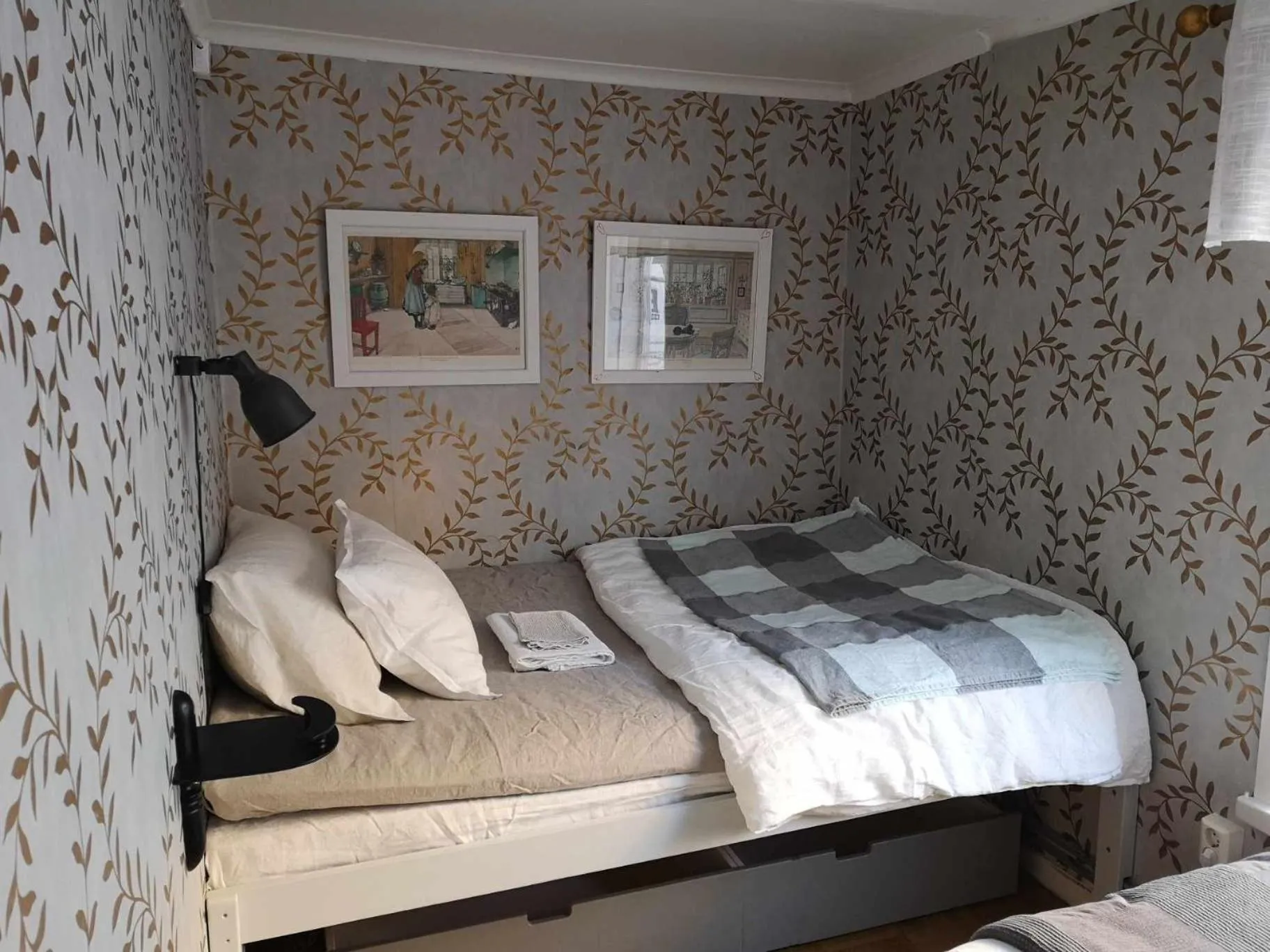 Bed in Kopparstugans Bed & Breakfast