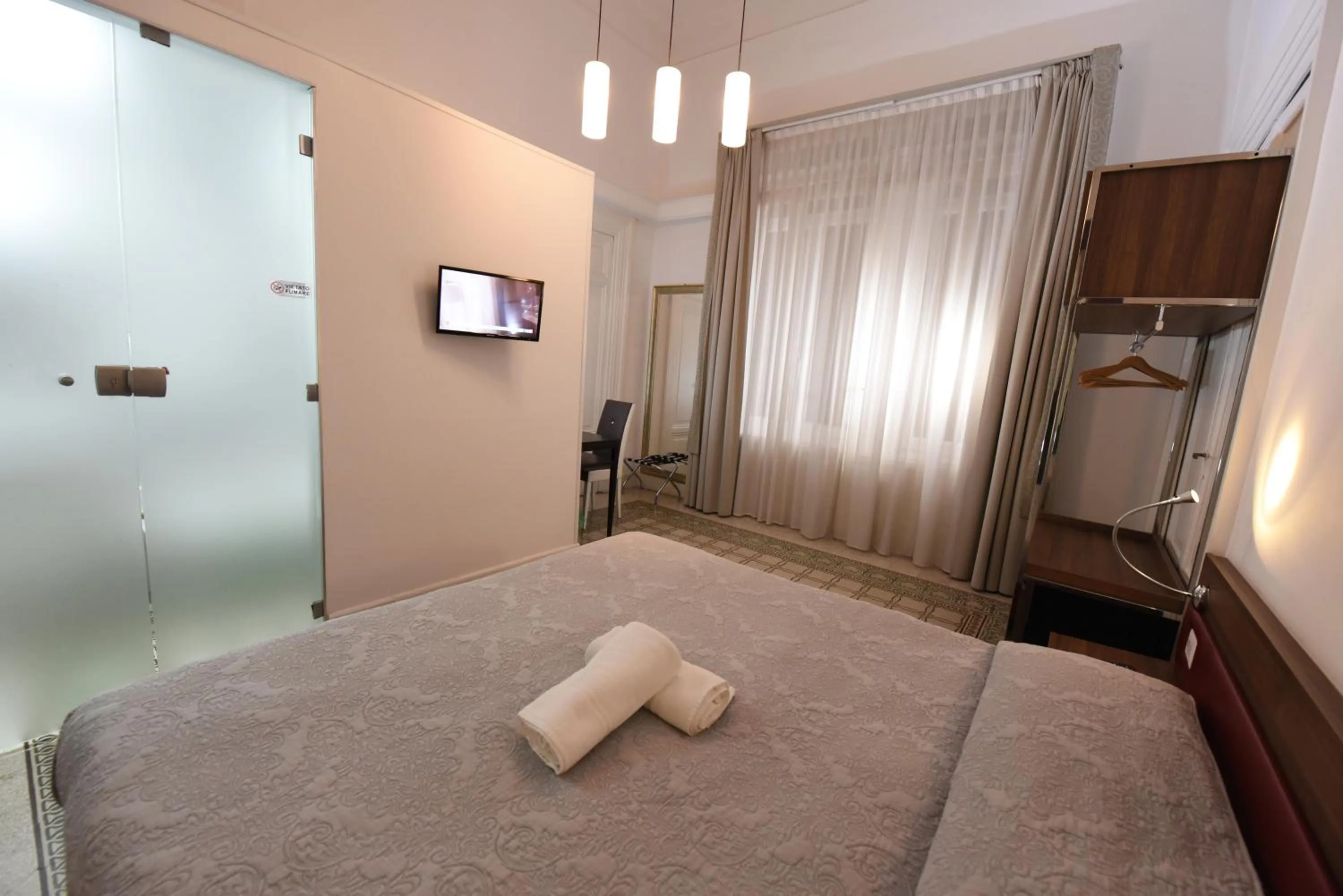 Breakfast, Bed in Maison Toledo 210