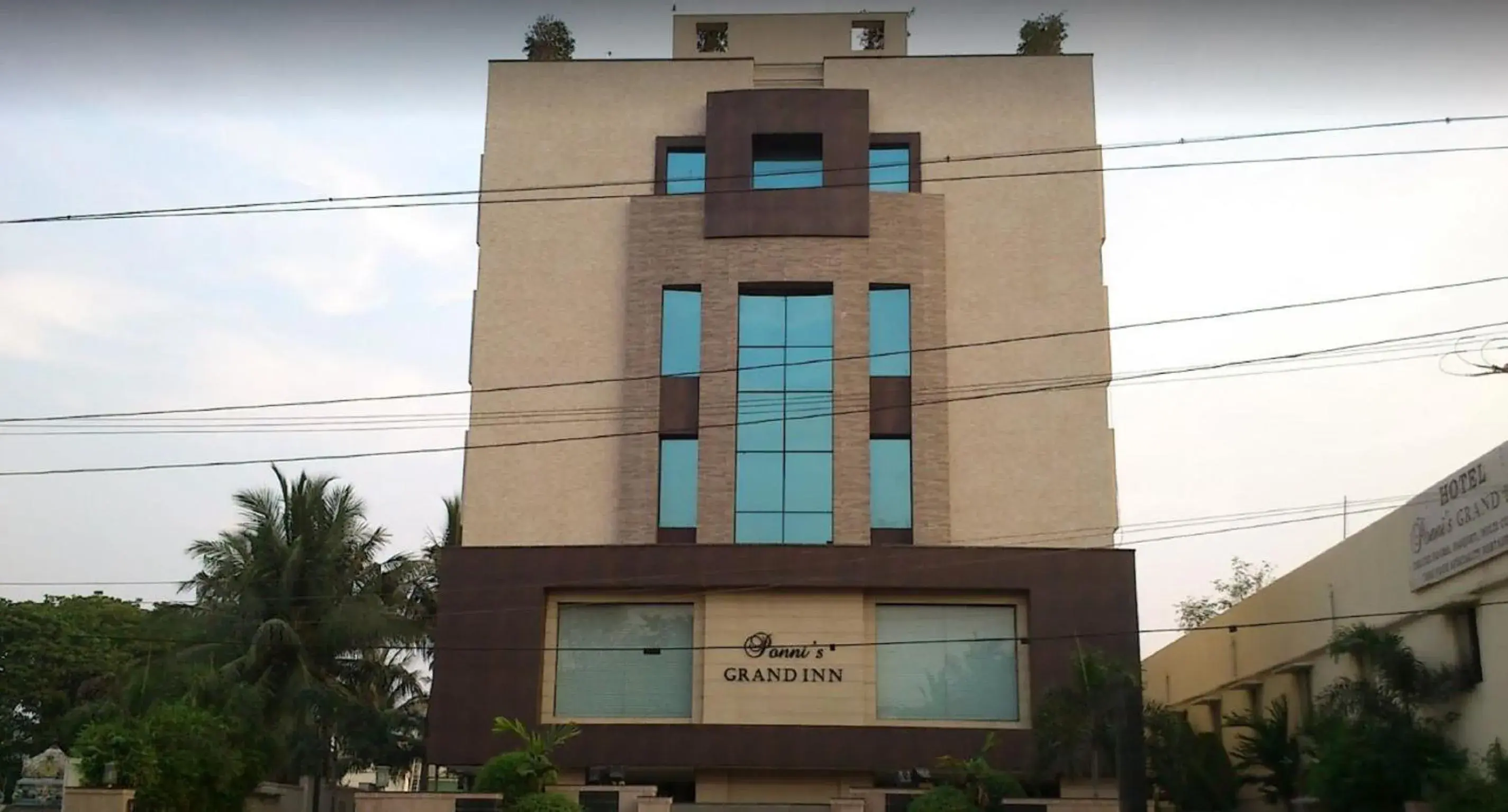 Ponnis Grand Inn Ponnis Grand Inn
