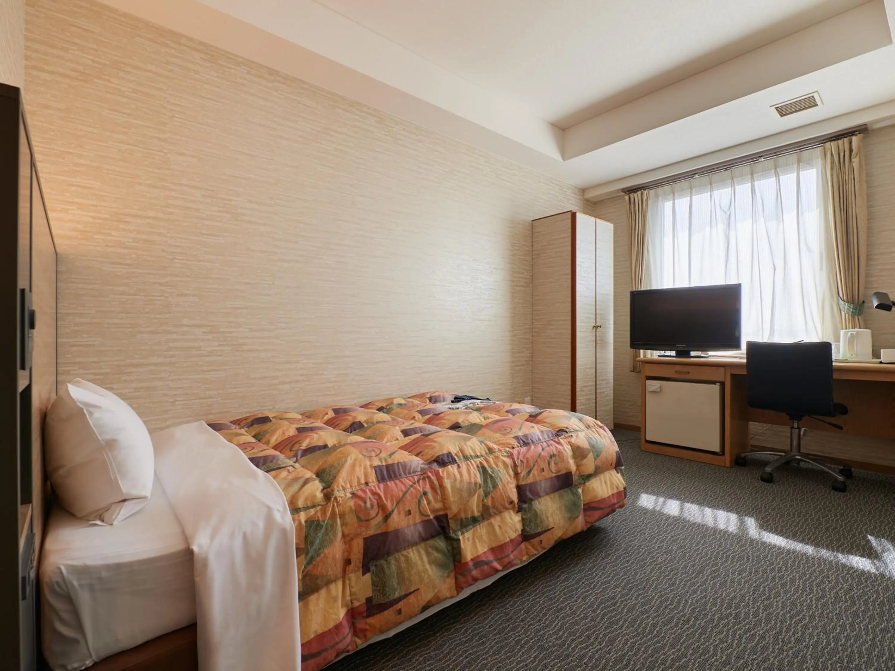 Photo of the whole room, Bed in Gamagori Hotel