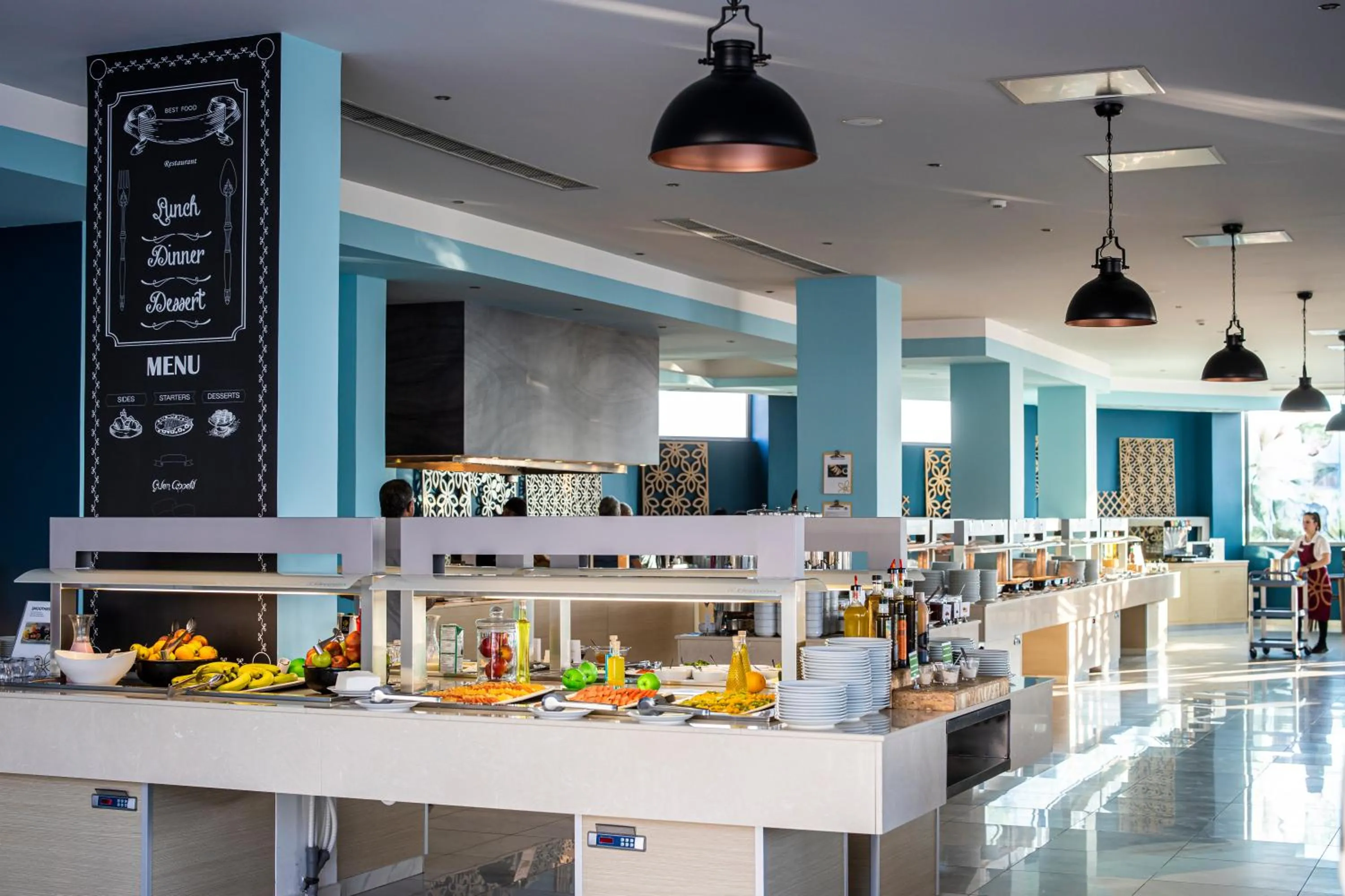 Restaurant/places to eat in Asterias Beach Resort