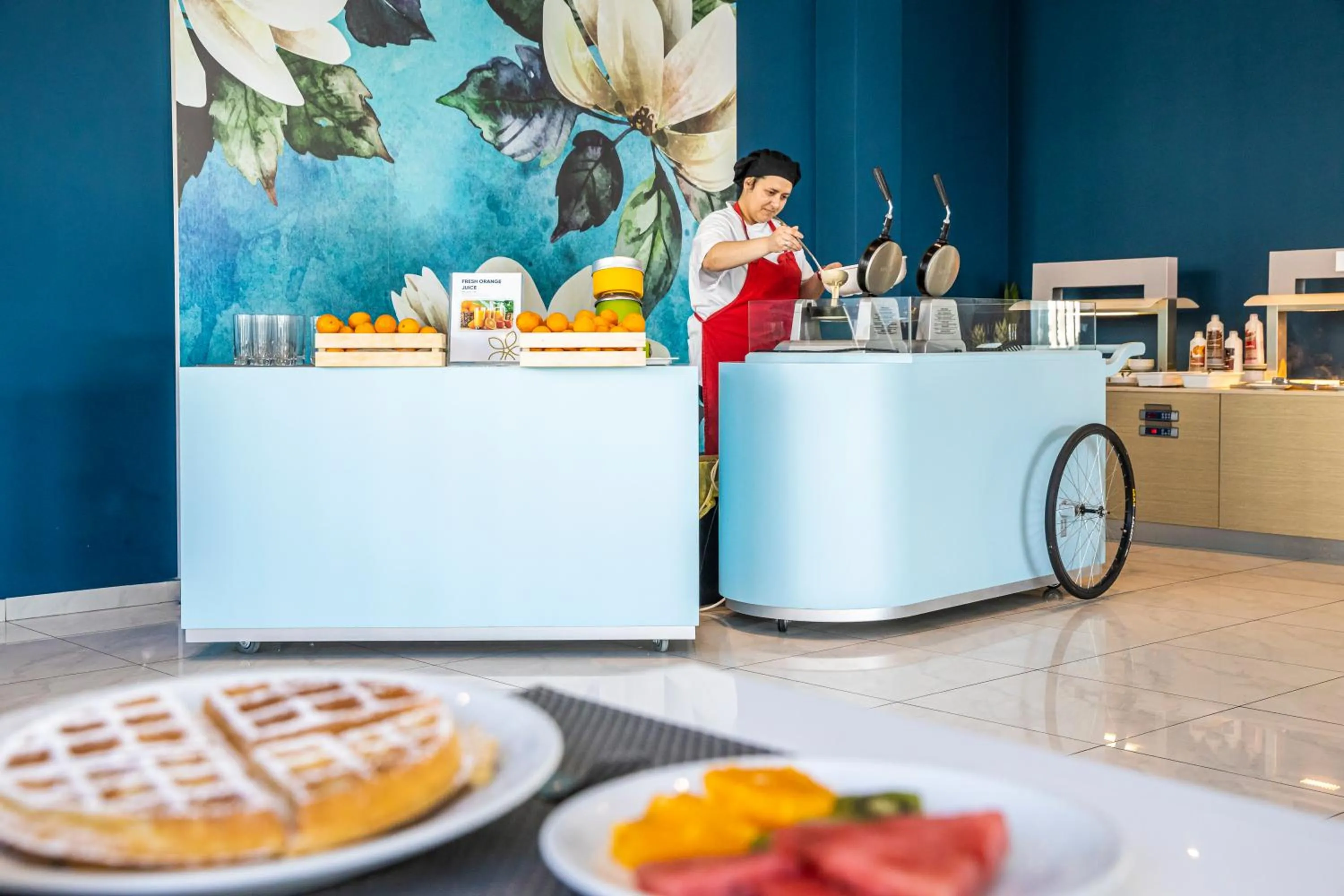 Restaurant/places to eat in Asterias Beach Resort