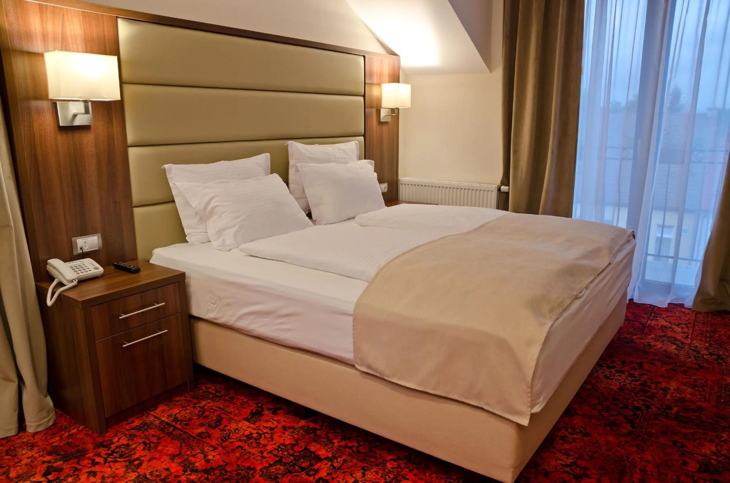 Bed in Radsor Hotel