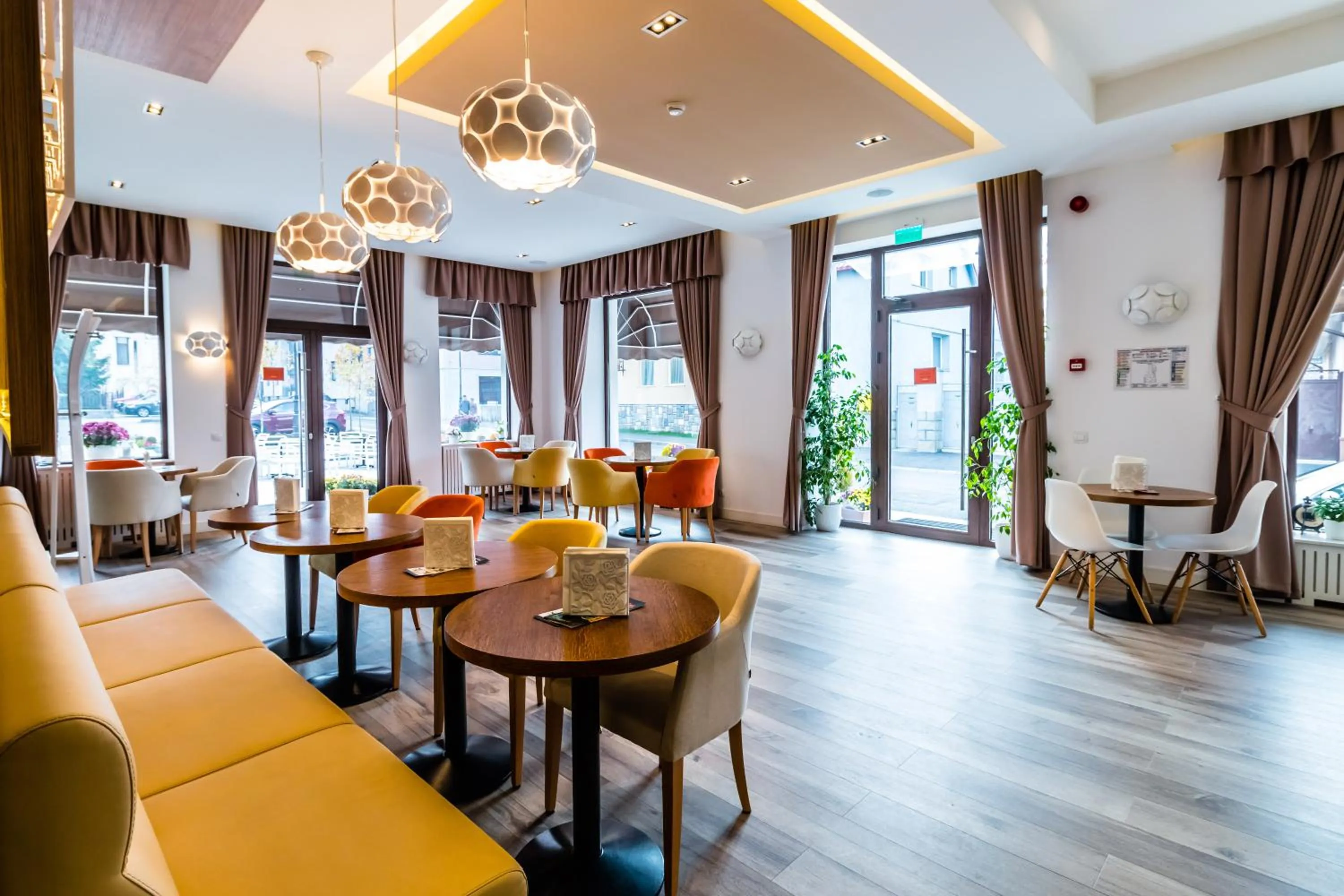 Meals in Radsor Hotel