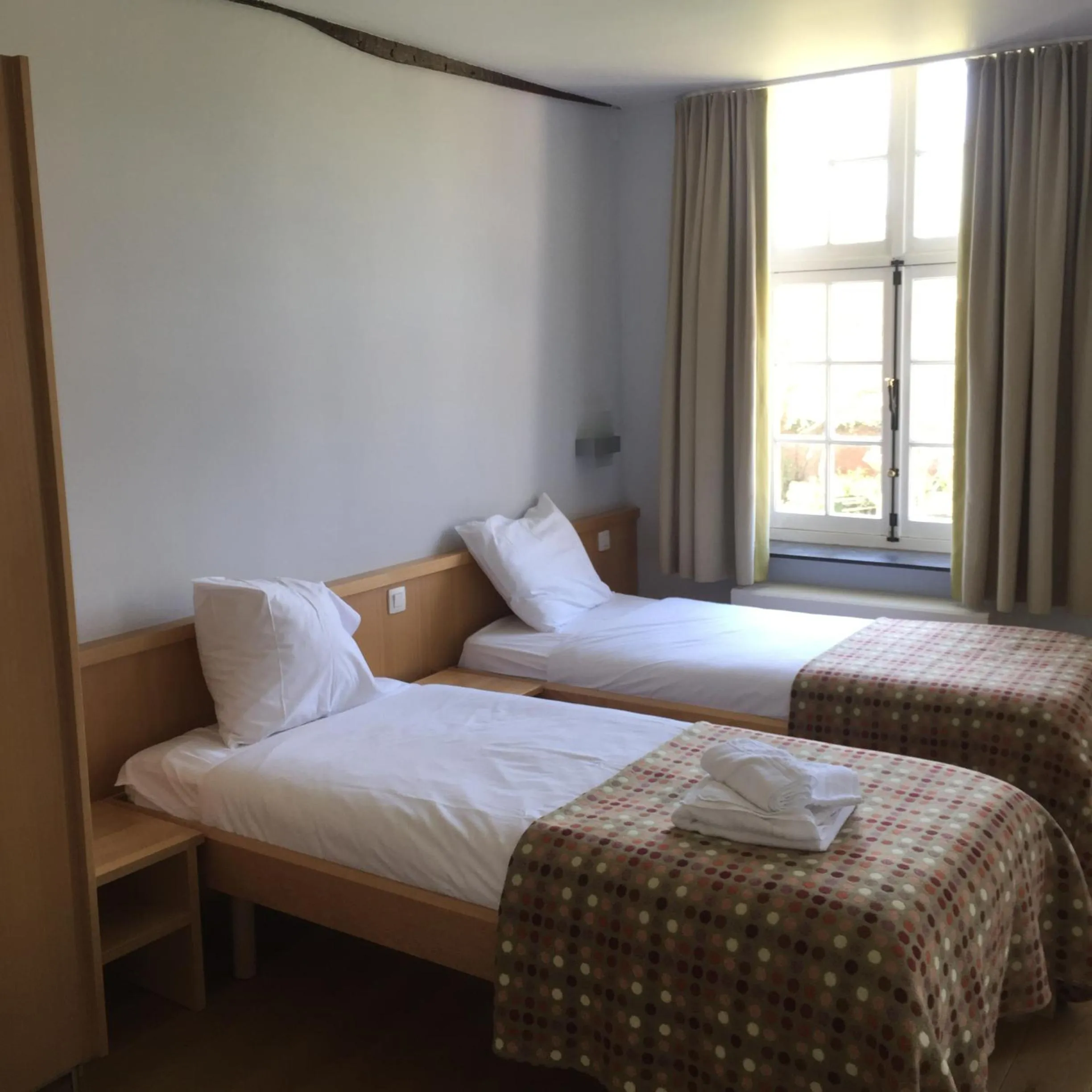 Bedroom, Bed in Irish College Leuven