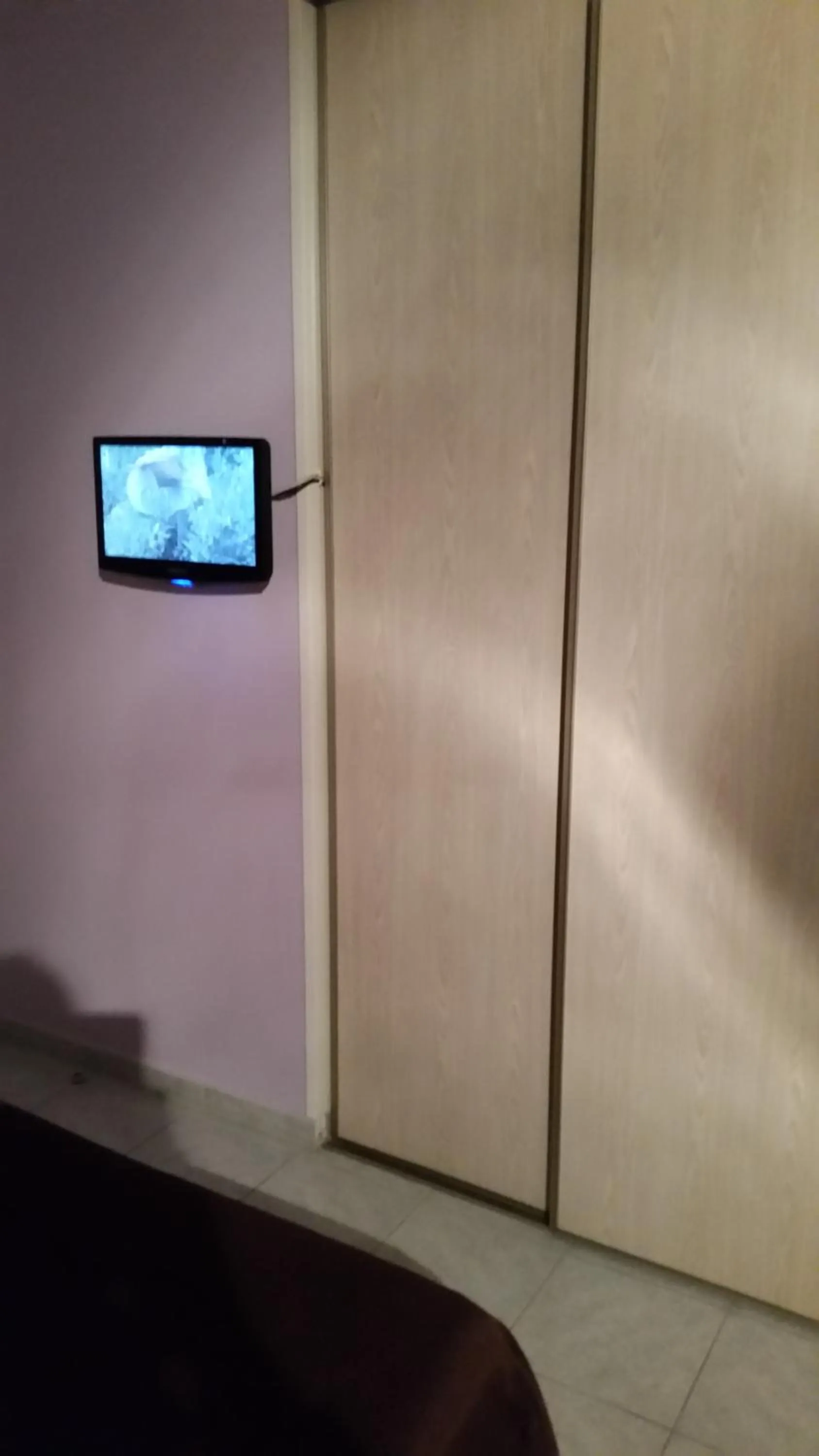 TV and multimedia, TV/Entertainment Center in Hostellerie des Colonnes