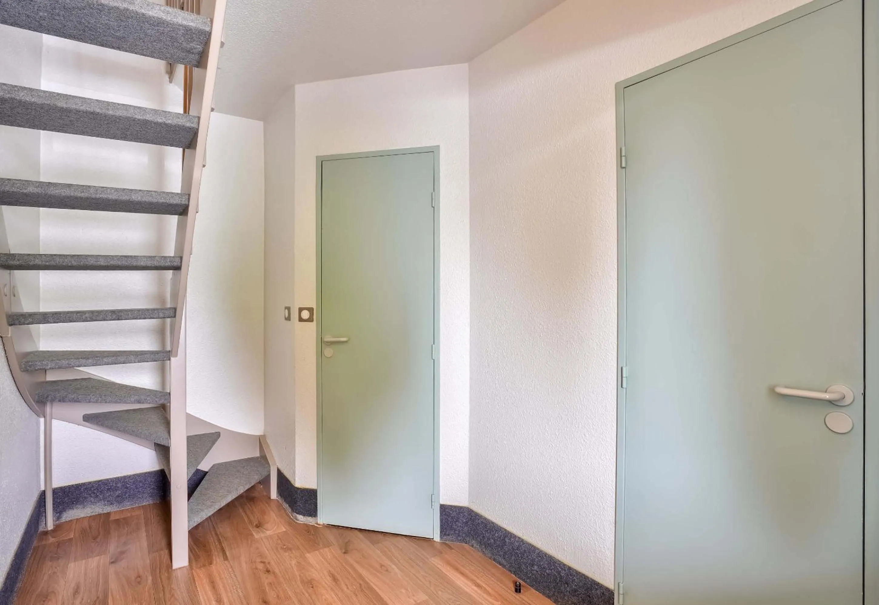 Bedroom in B&B HOTEL Saint-Witz