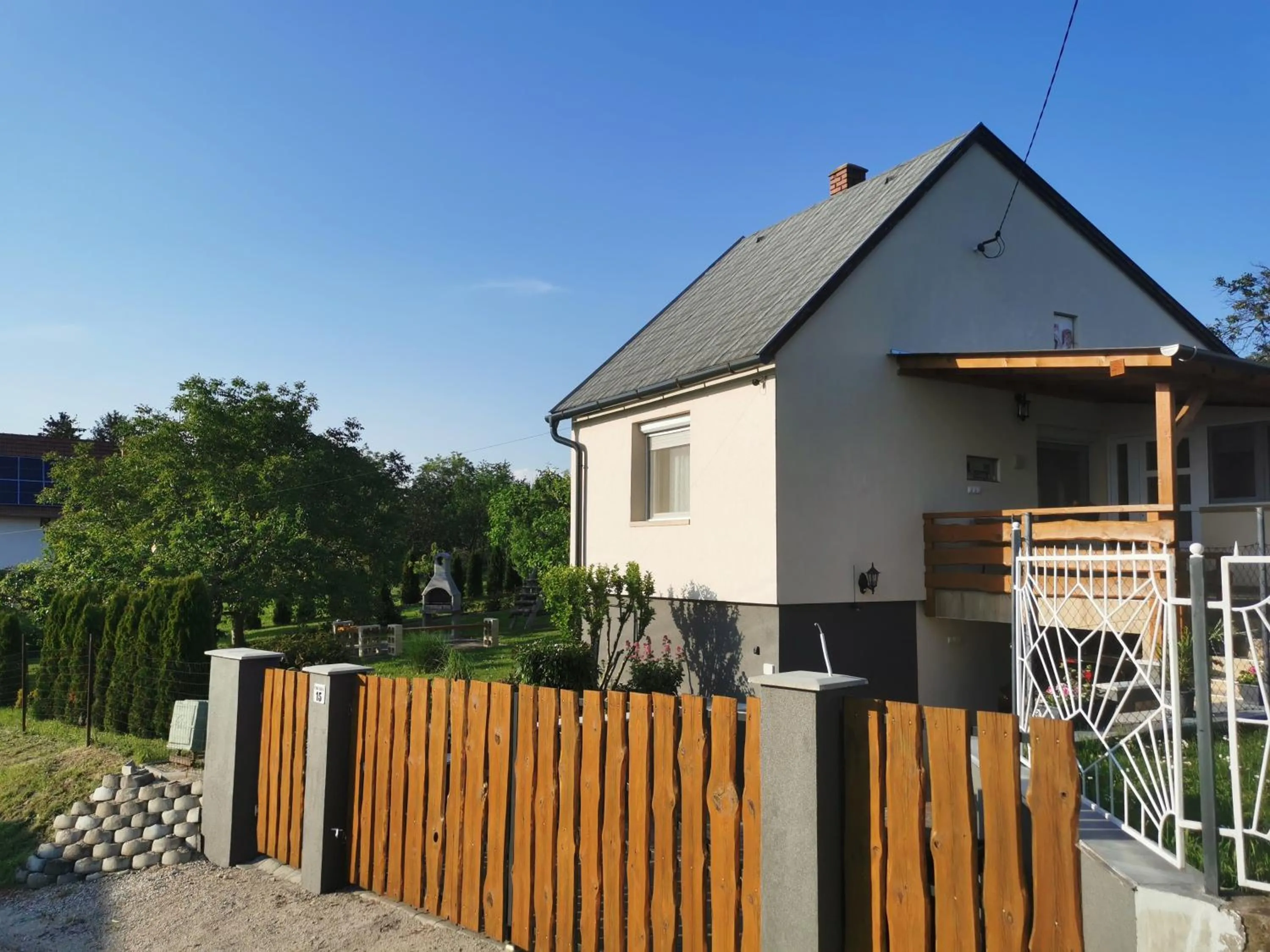 Gyöngy Apartman