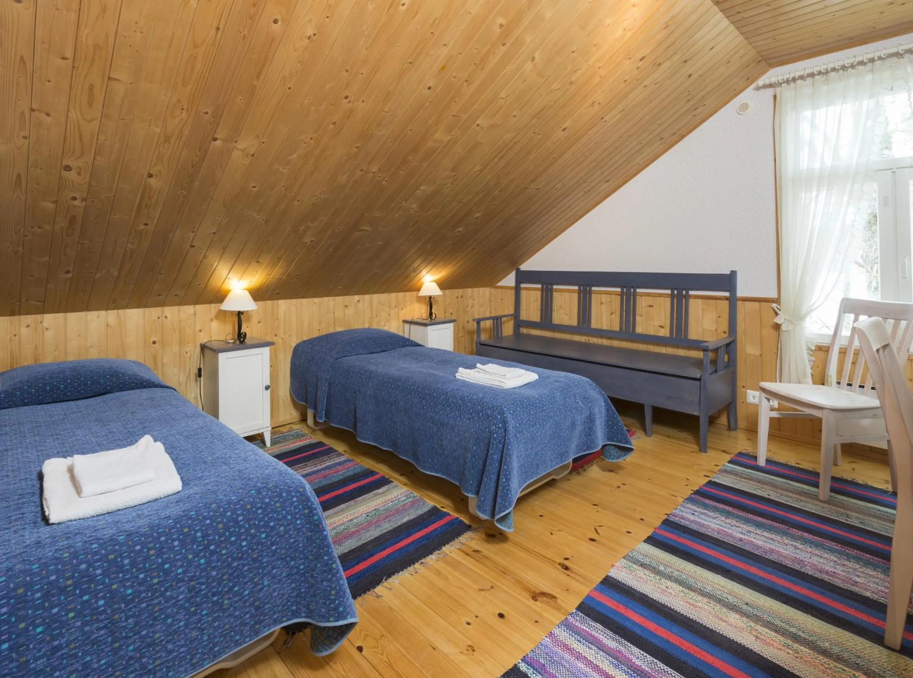 Photo of the whole room, Bed in Niemilomat
