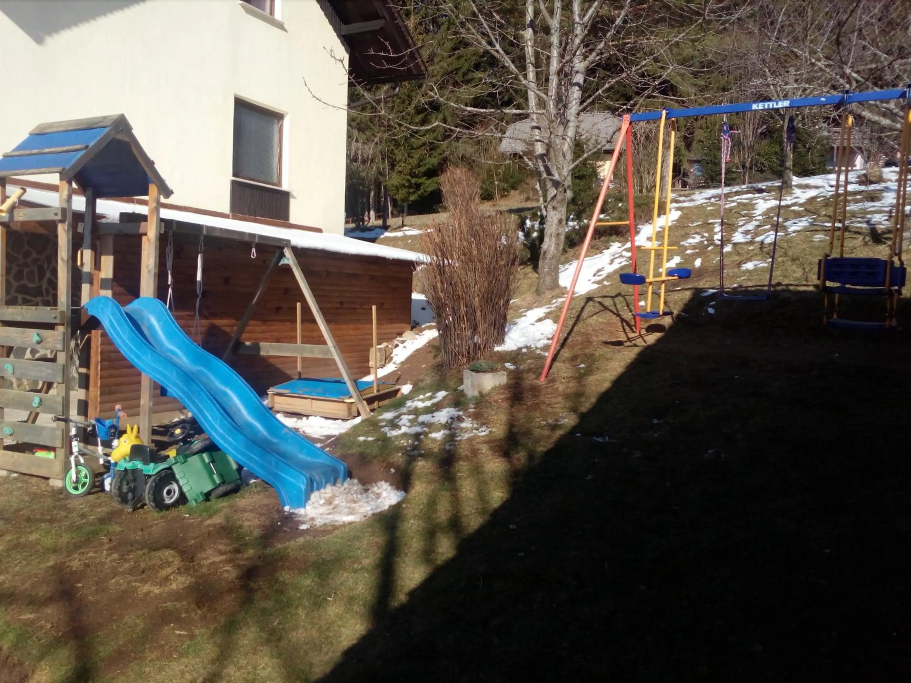 Children play ground in Apartment Panorama