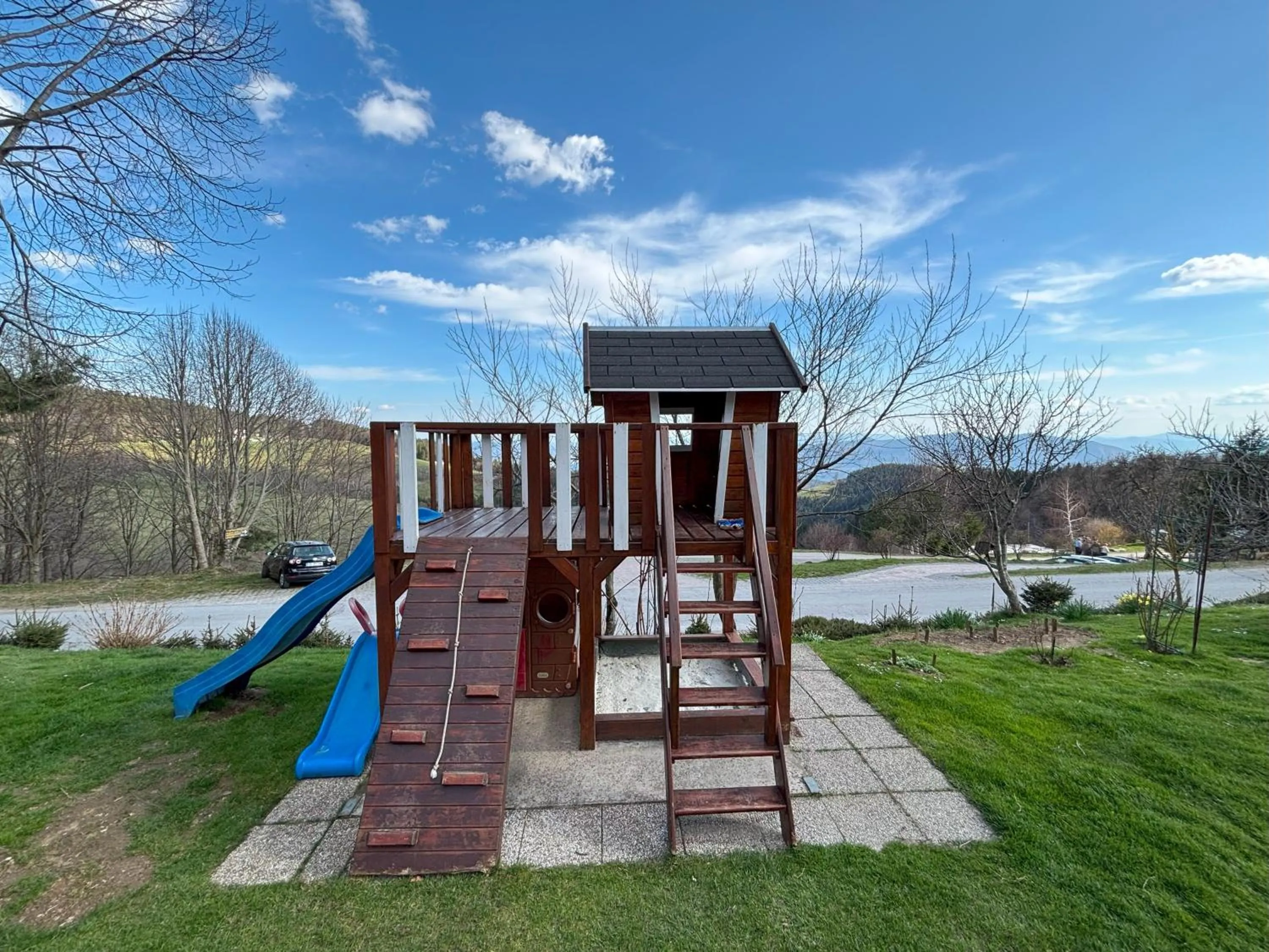 Day in Apartment Panorama