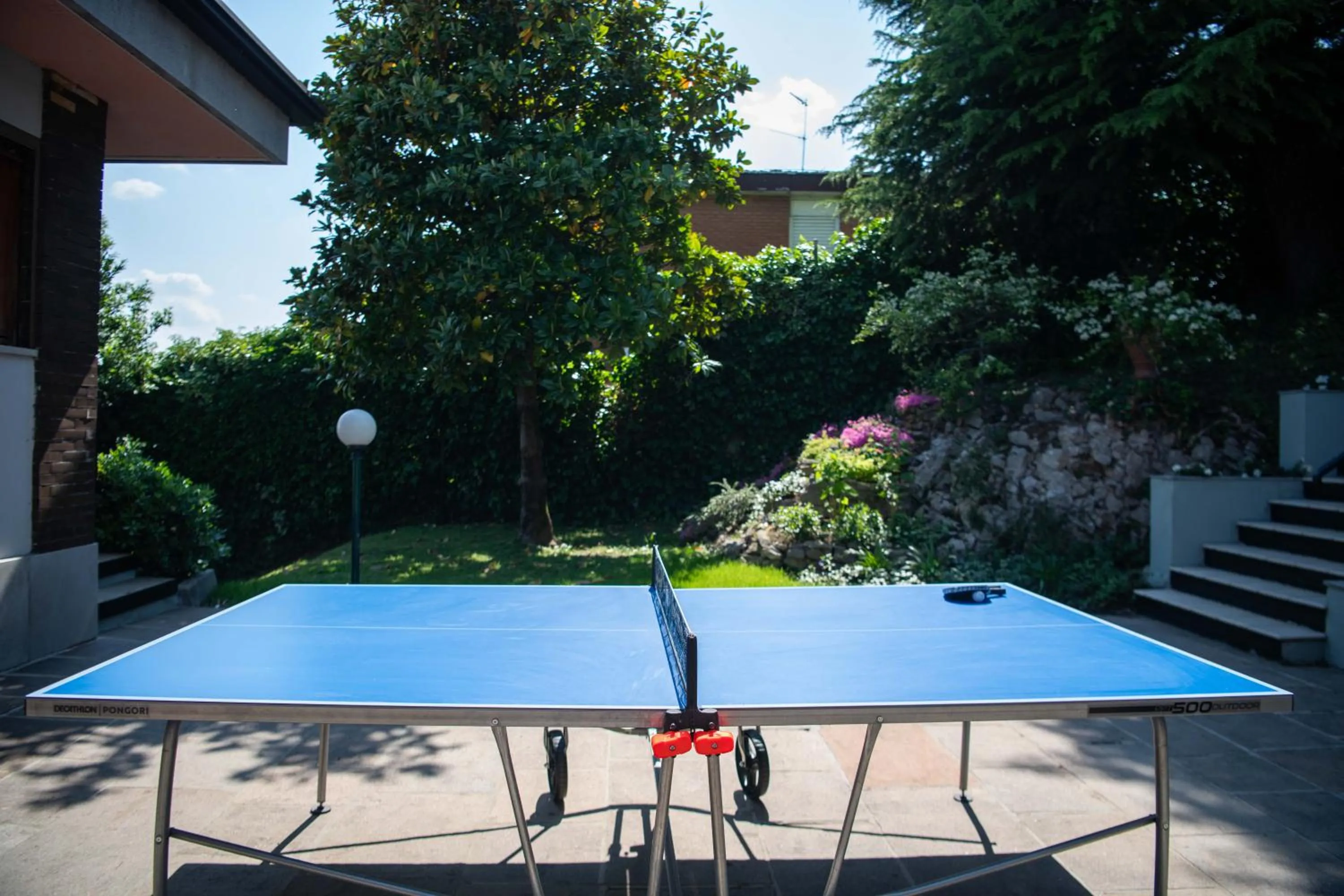 Table tennis in Holiday Garda Villa Dolcelago Lake Front