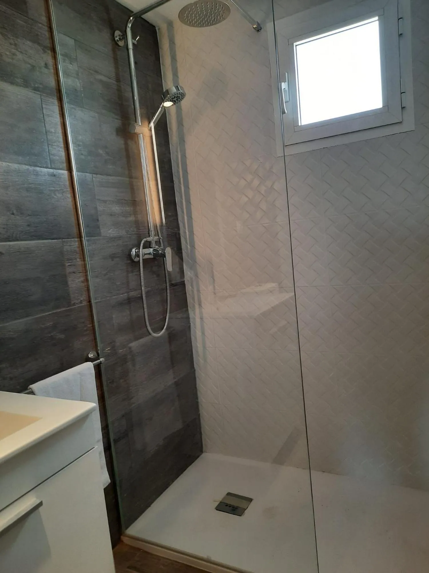 Bathroom in Aparthotel Nelva Resort