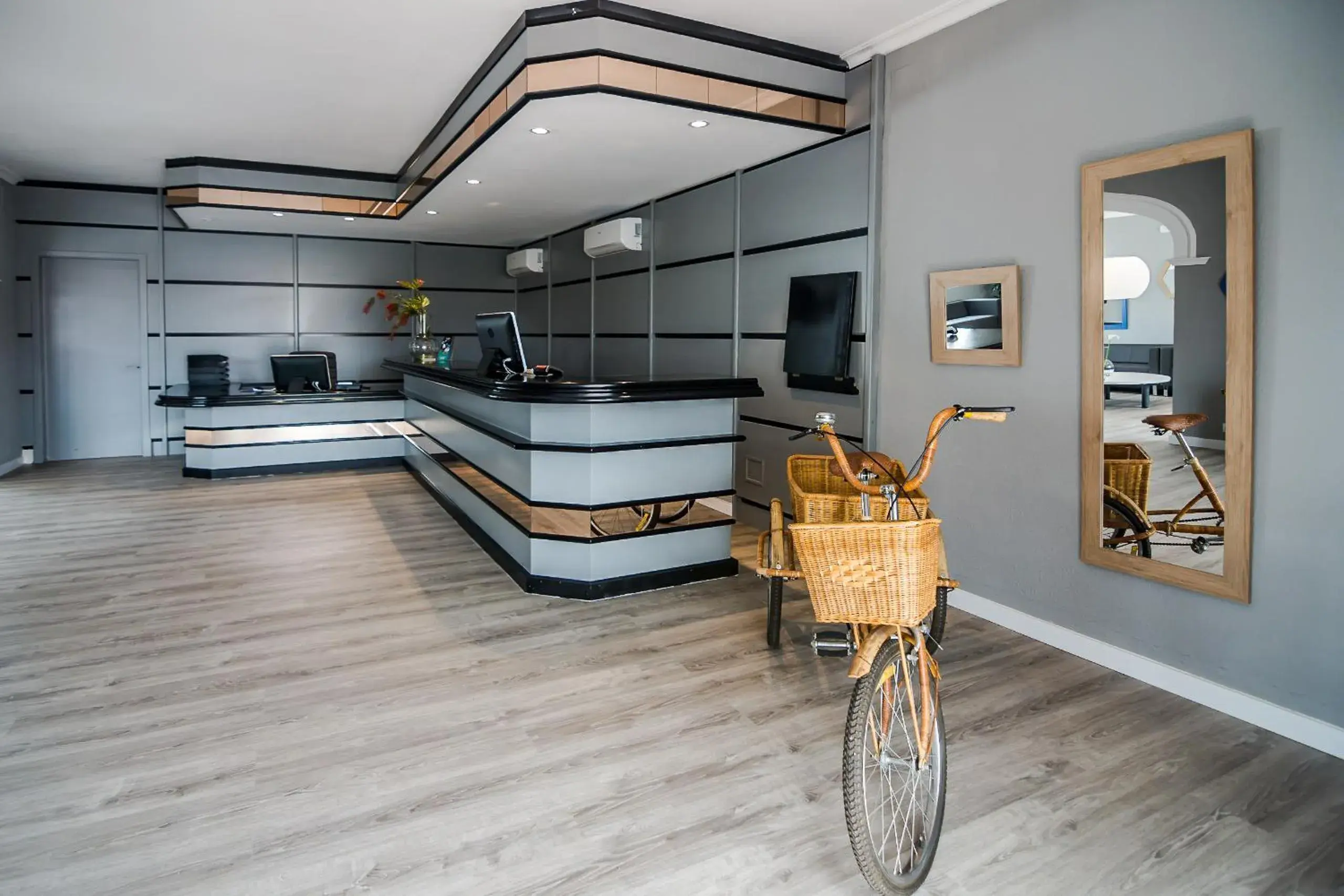 Lobby or reception in Aparthotel Nelva Resort Lobby or reception in Aparthotel Nelva Resort