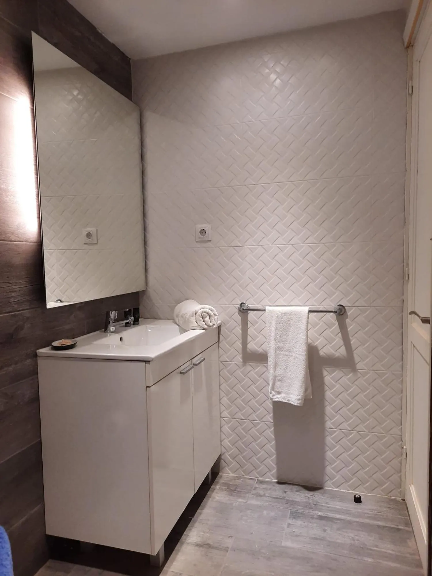 Bathroom in Aparthotel Nelva Resort