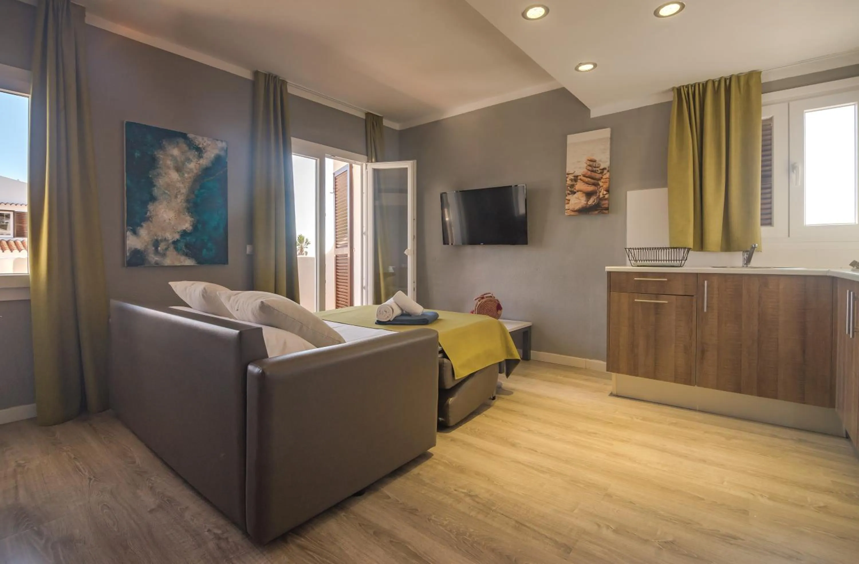 TV and multimedia, Bed in Aparthotel Nelva Resort