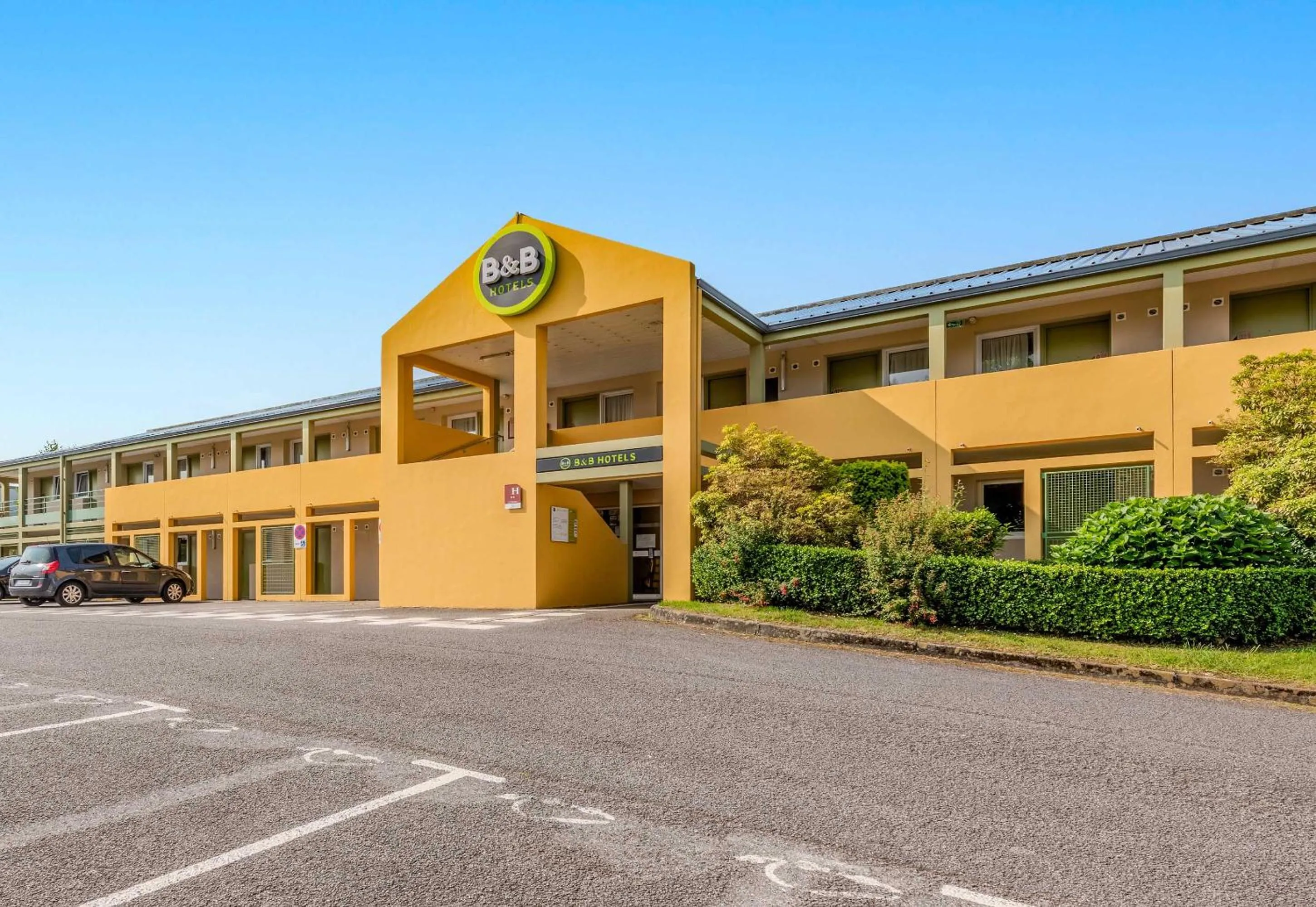 Property building in B&B HOTEL Quimper Nord Douarnenez