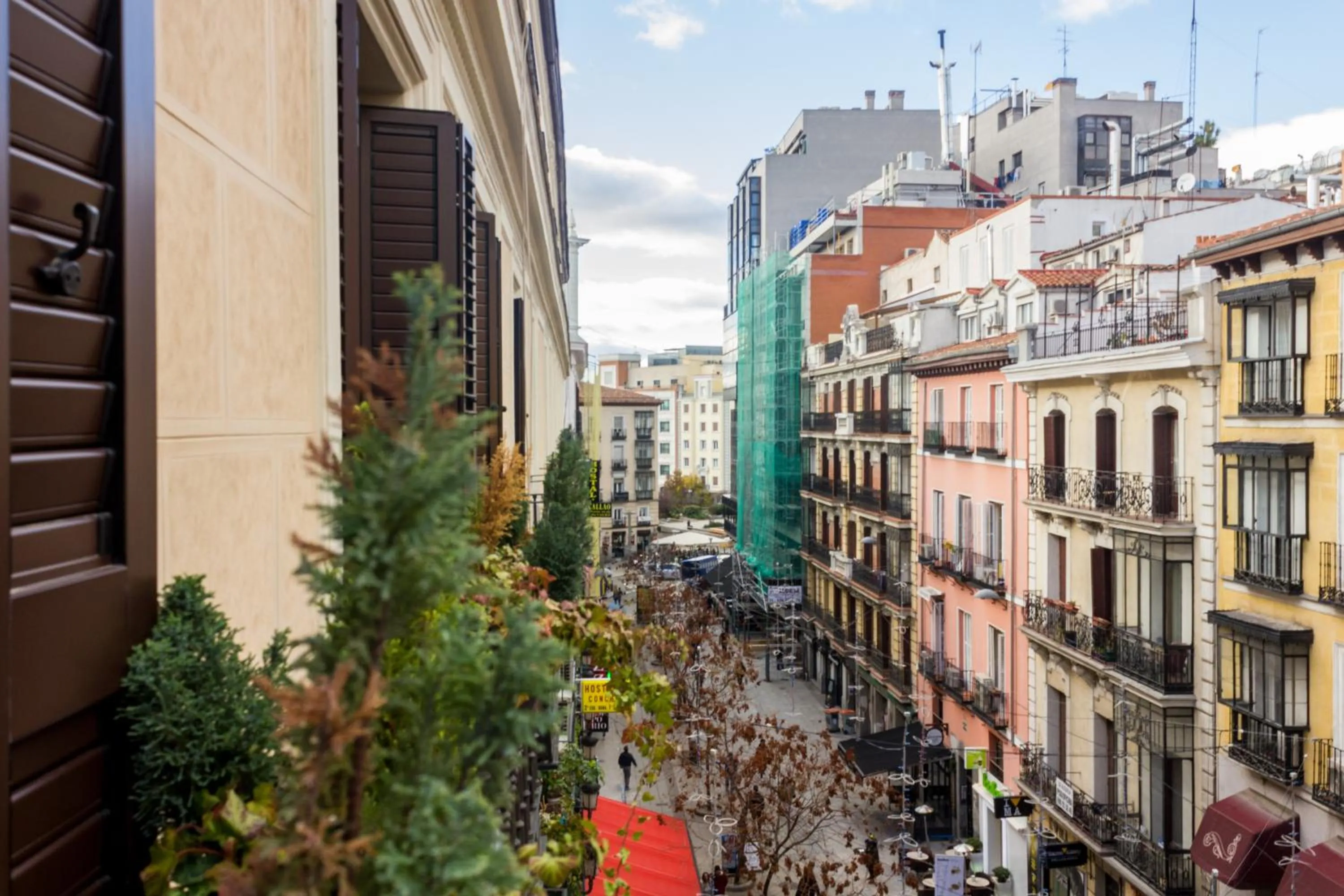 Property building in Arenal Suites Preciados