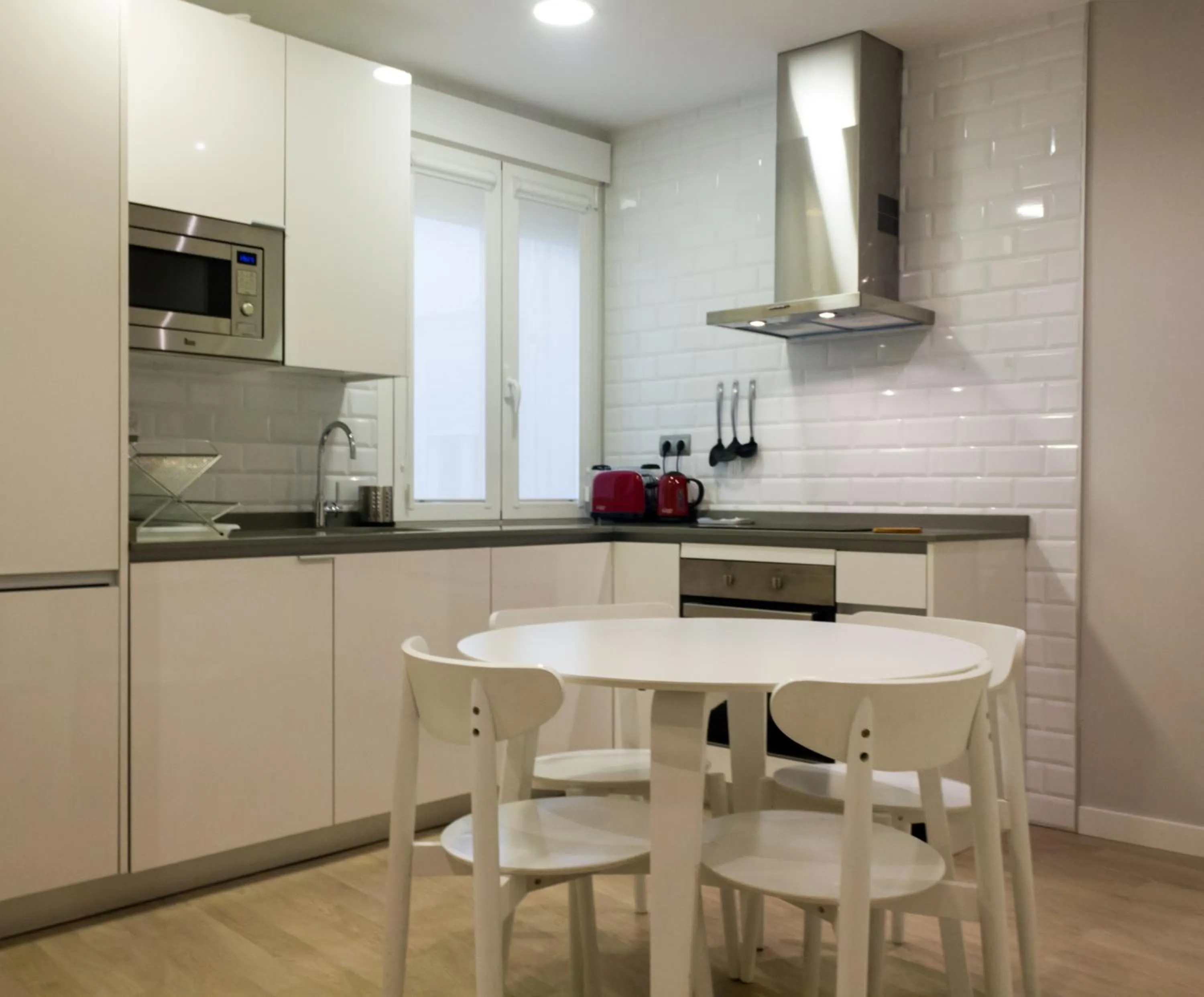Kitchen or kitchenette in Arenal Suites Preciados