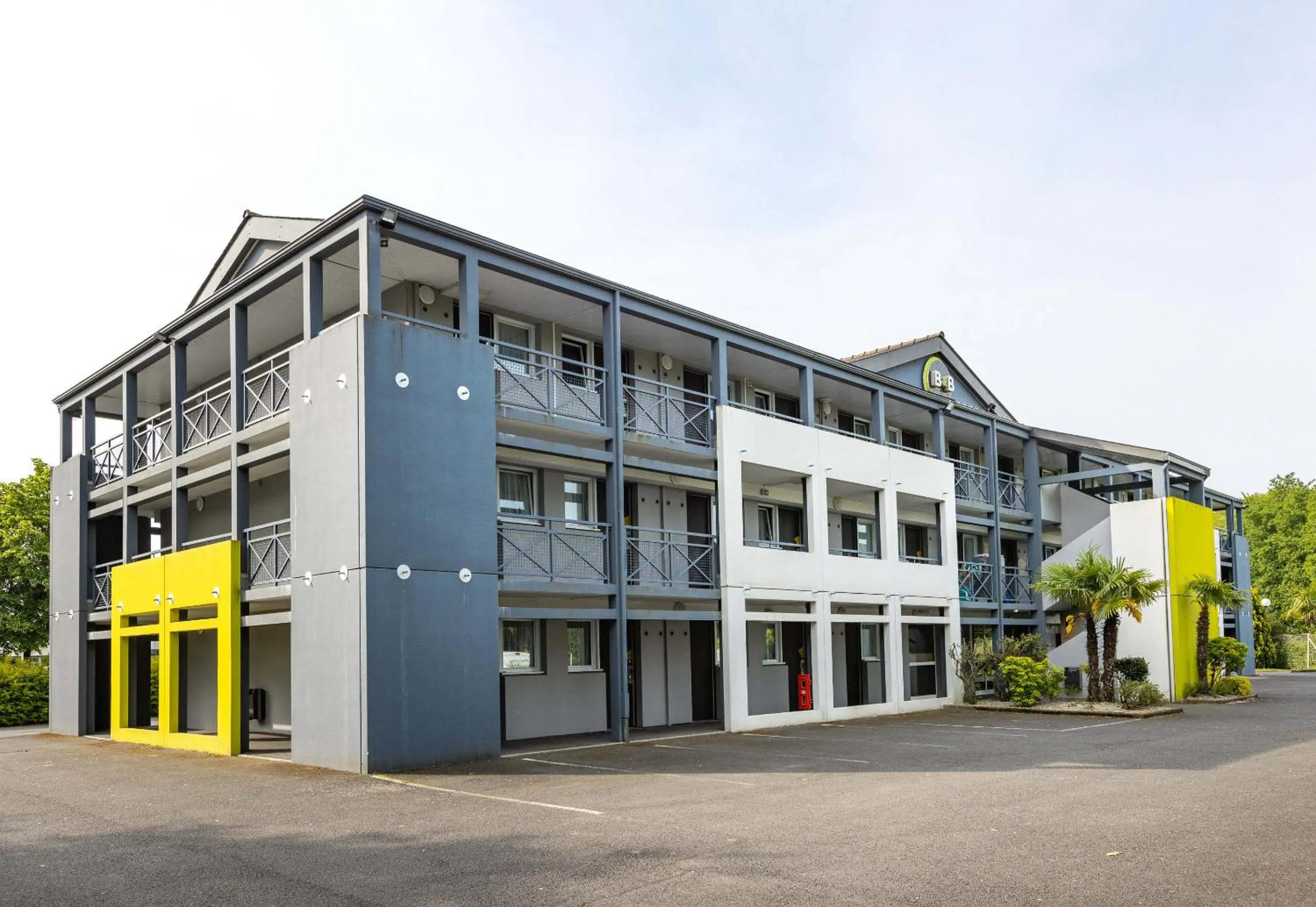 Property building in B&B HOTEL Rennes Nord St Grégoire