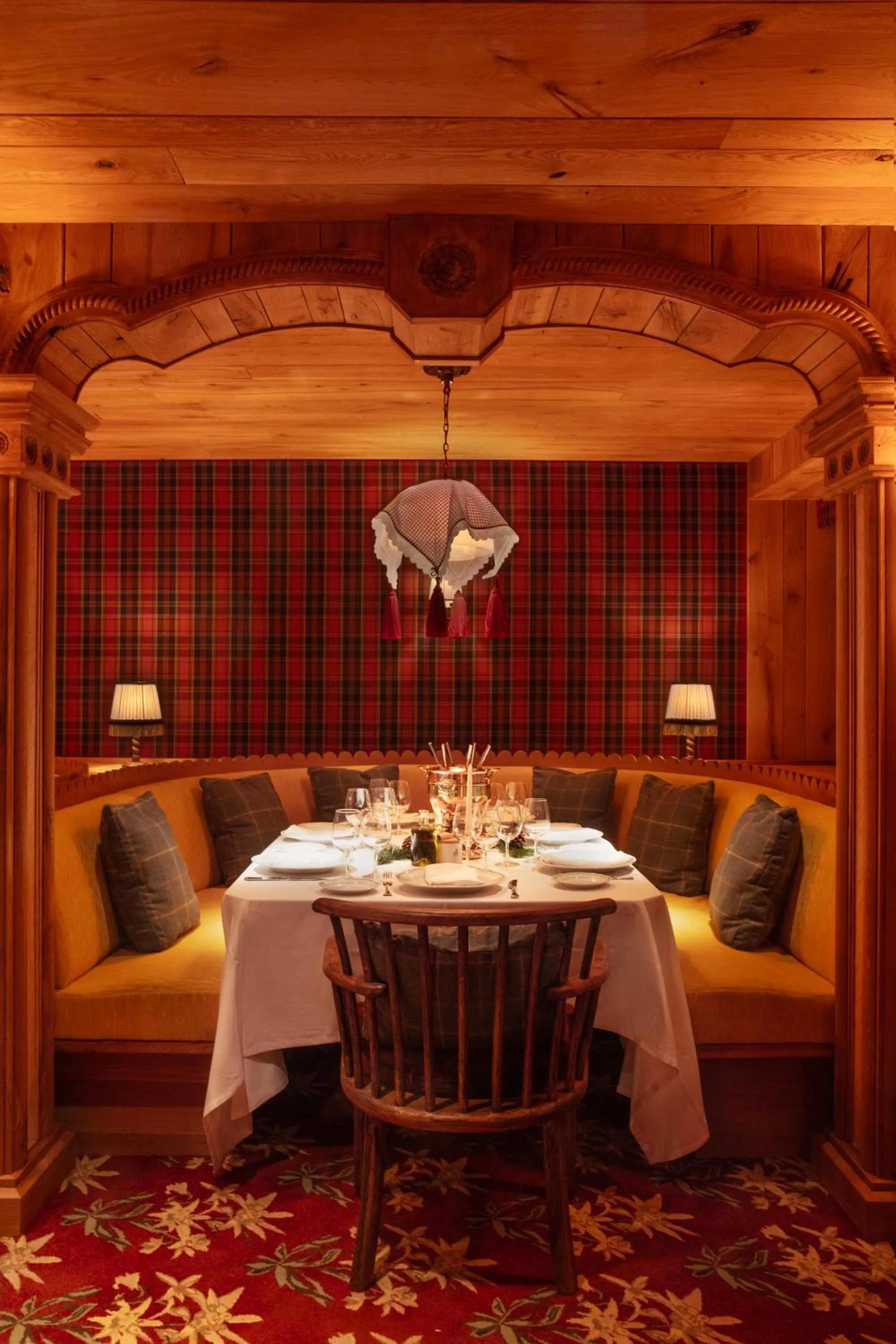 Restaurant/places to eat in Hôtel Barrière Les Neiges Courchevel