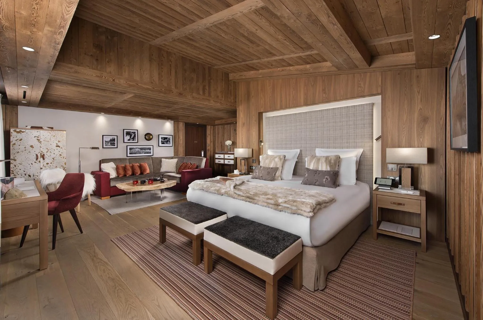 Photo of the whole room, Bed in Hôtel Barrière Les Neiges Courchevel