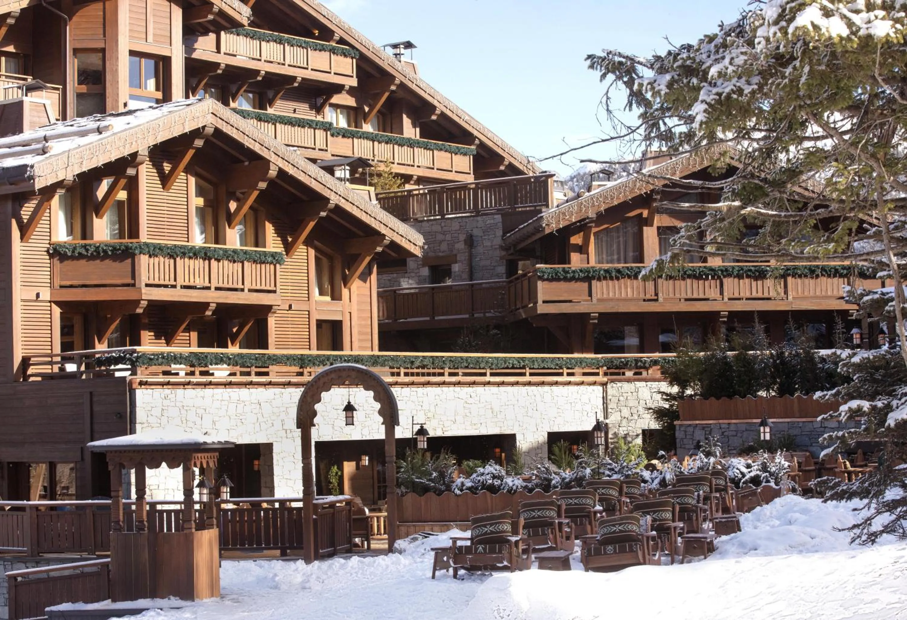Restaurant/places to eat in Hôtel Barrière Les Neiges Courchevel