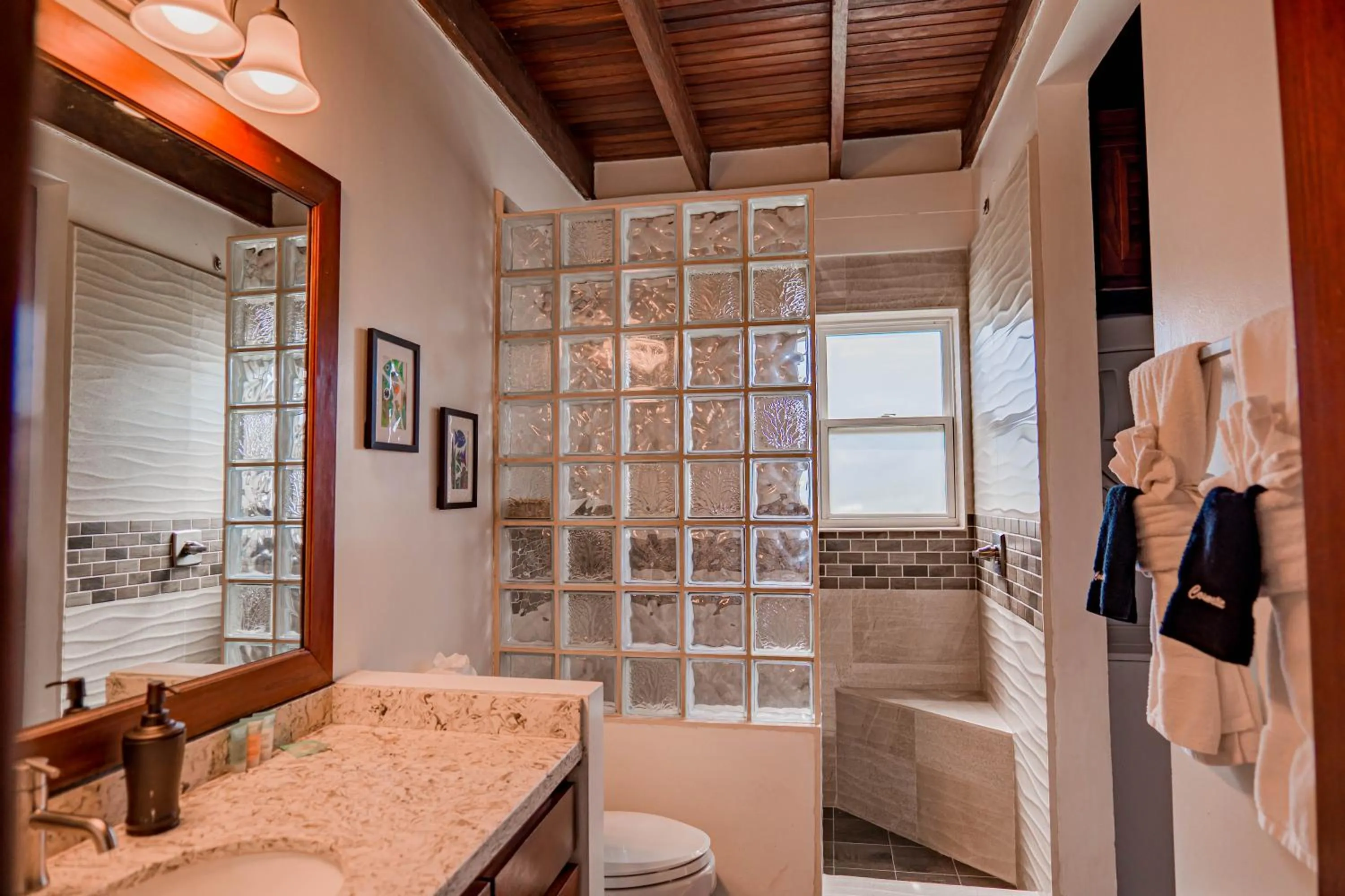 Bathroom in Tres Cocos Resort