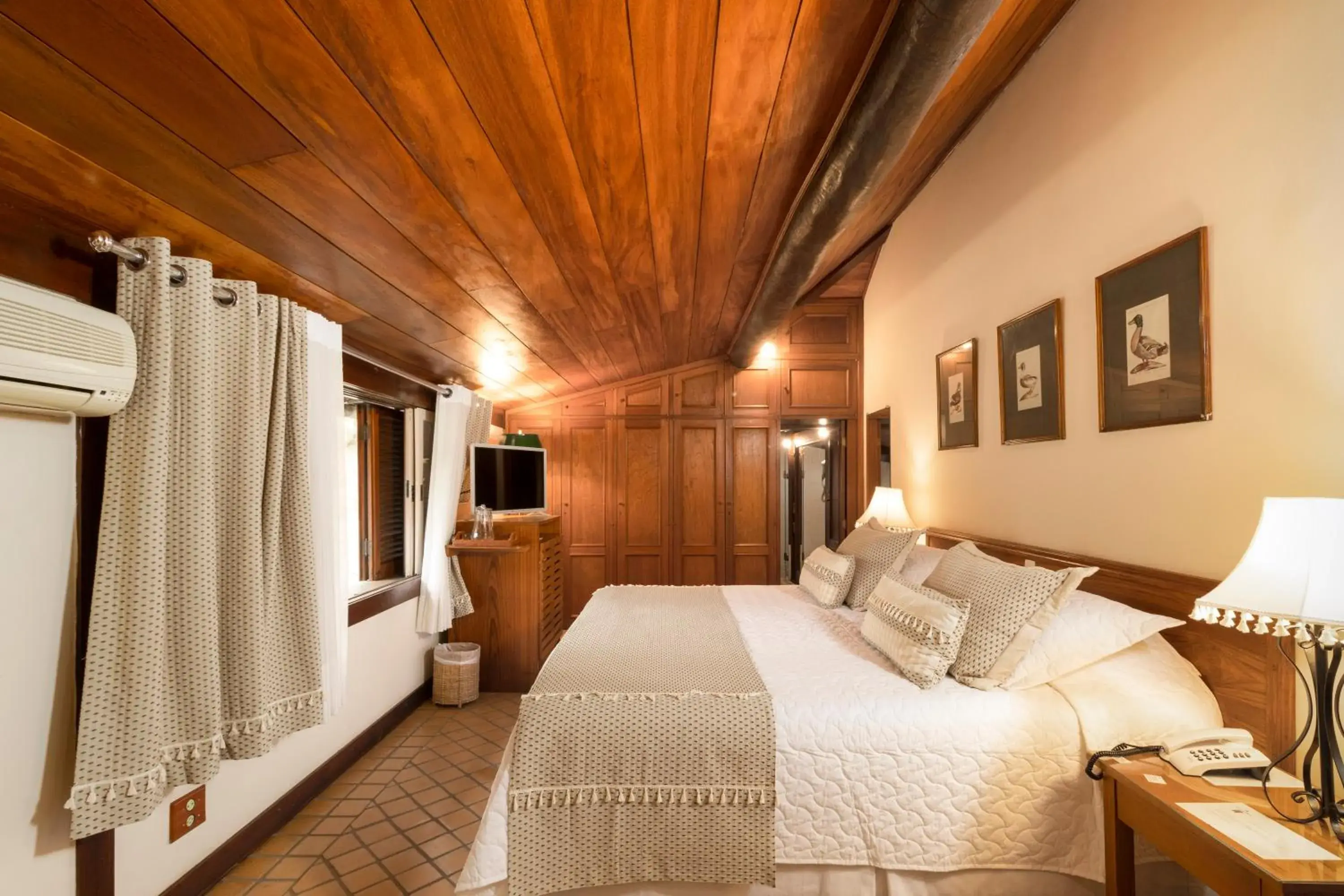 Deluxe Double or Twin Room - single occupancy in Spa Posse do Corpo Deluxe Double or Twin Room - single occupancy in Spa Posse do Corpo